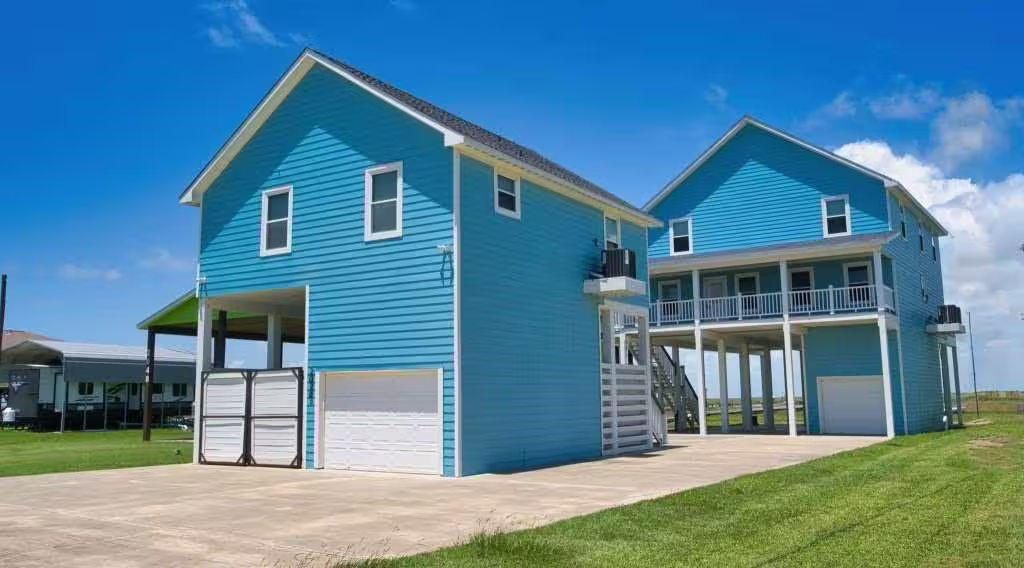 Photo of 2028 County Road 201, Sargent, TX 77414