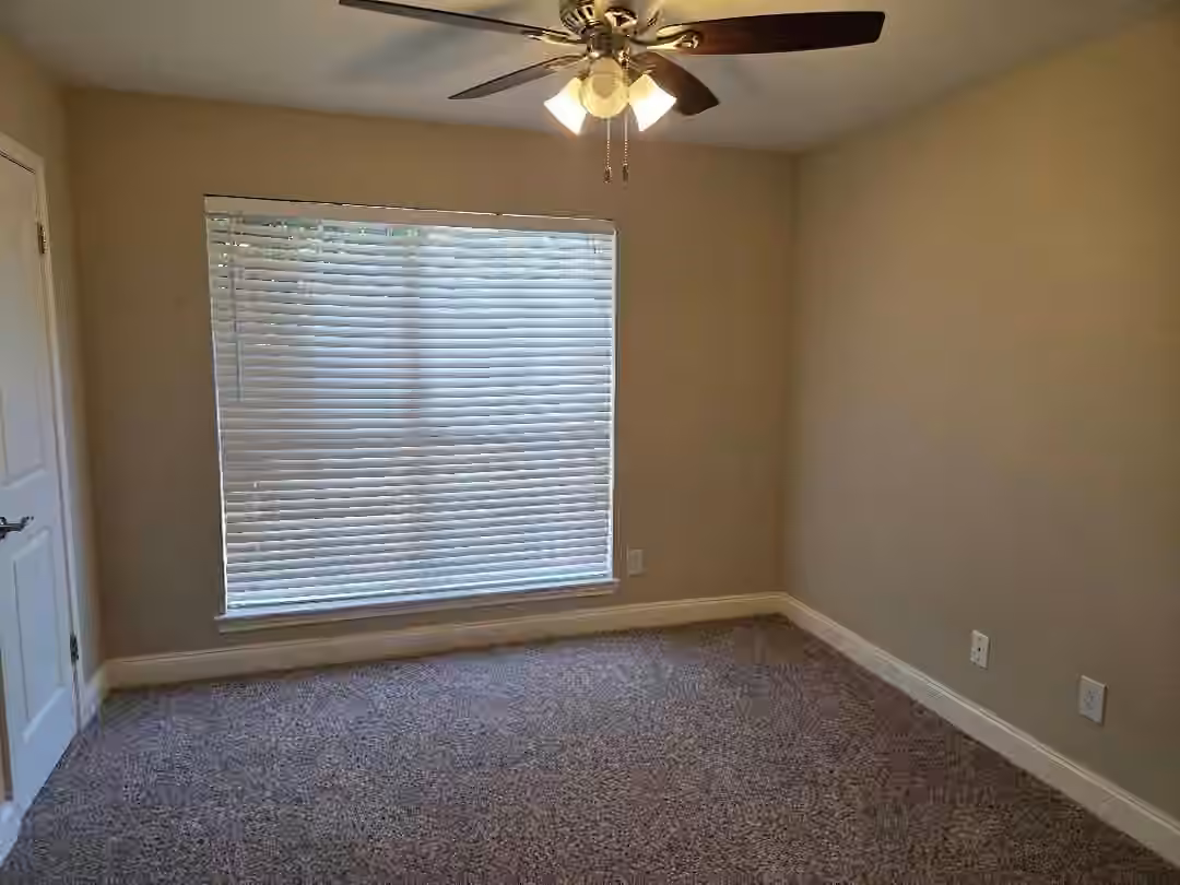 Photo 7 of 18800 Egret Bay Boulevard 1009, Webster, TX