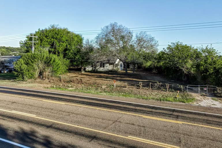 Photo 3 of 2701 S Market Street, Brenham, TX