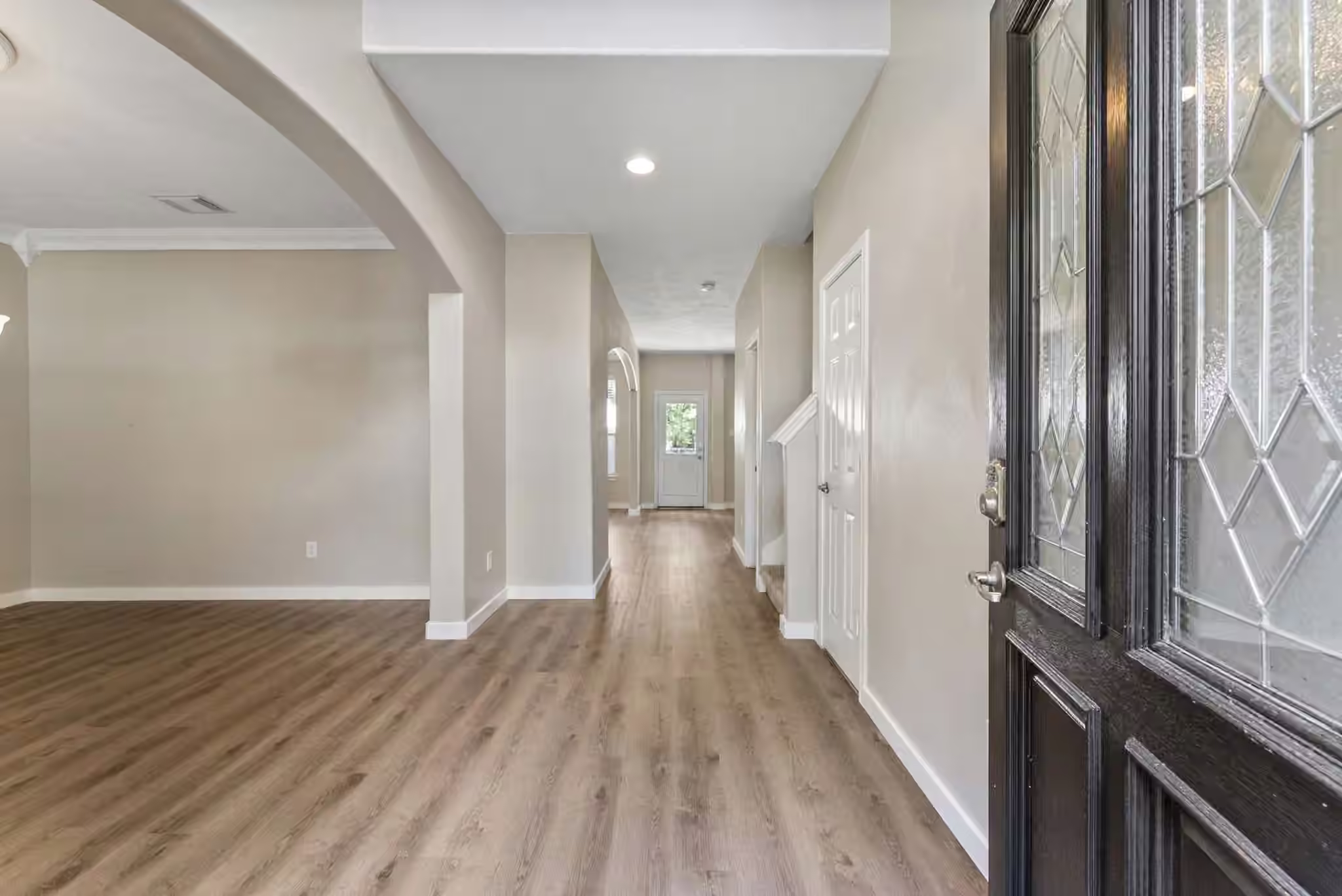 Photo 4 of 10 Otter Lodge Place, The Woodlands, TX