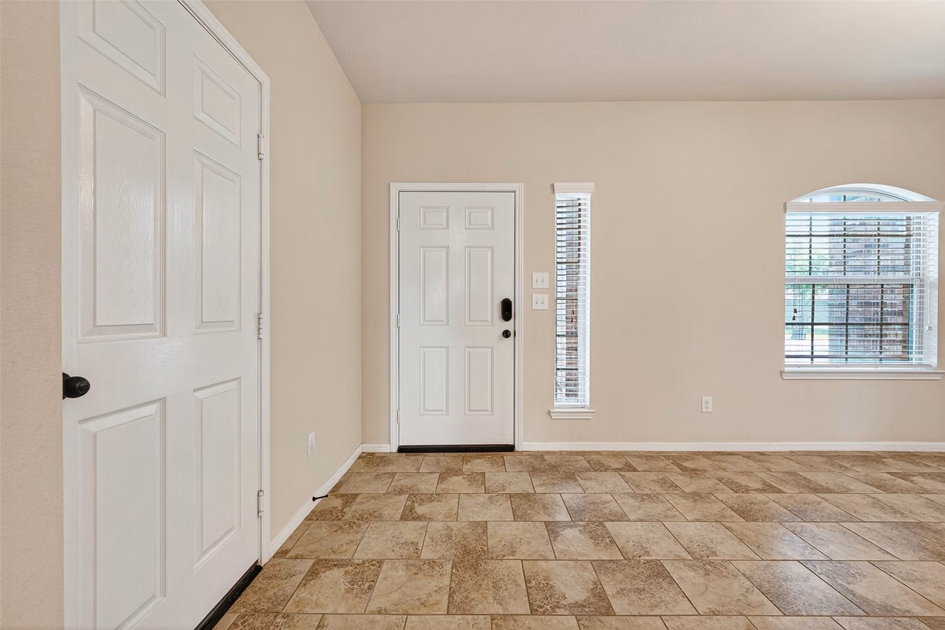 Photo 5 of 5515 Casa Batillo Drive, Katy, TX
