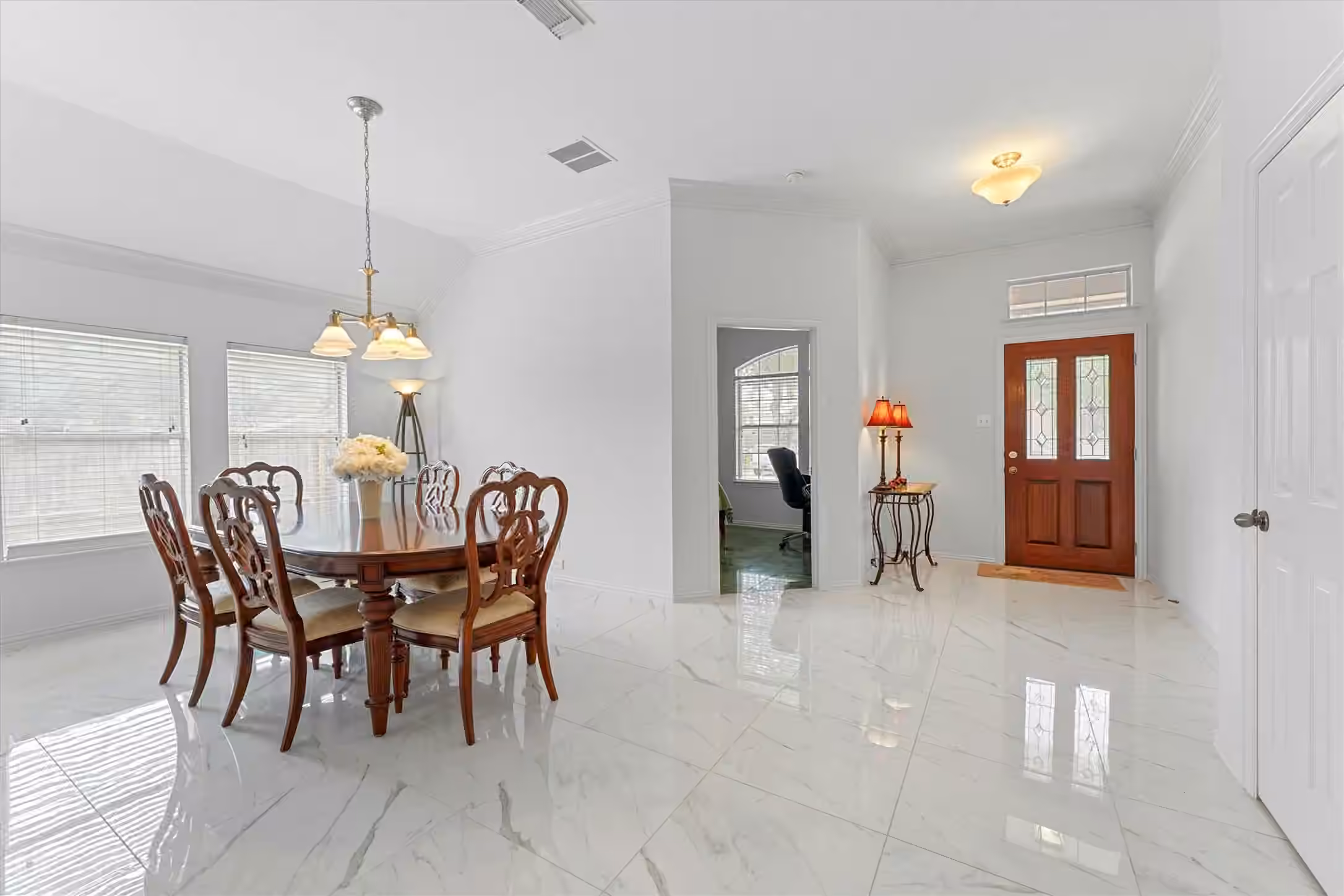Photo 6 of 16219 Wilmington Park Lane, Houston, TX
