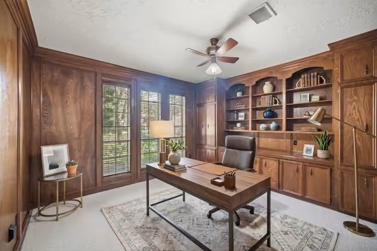 Photo 3 of 8417 Crescent Wood Lane, Spring, TX