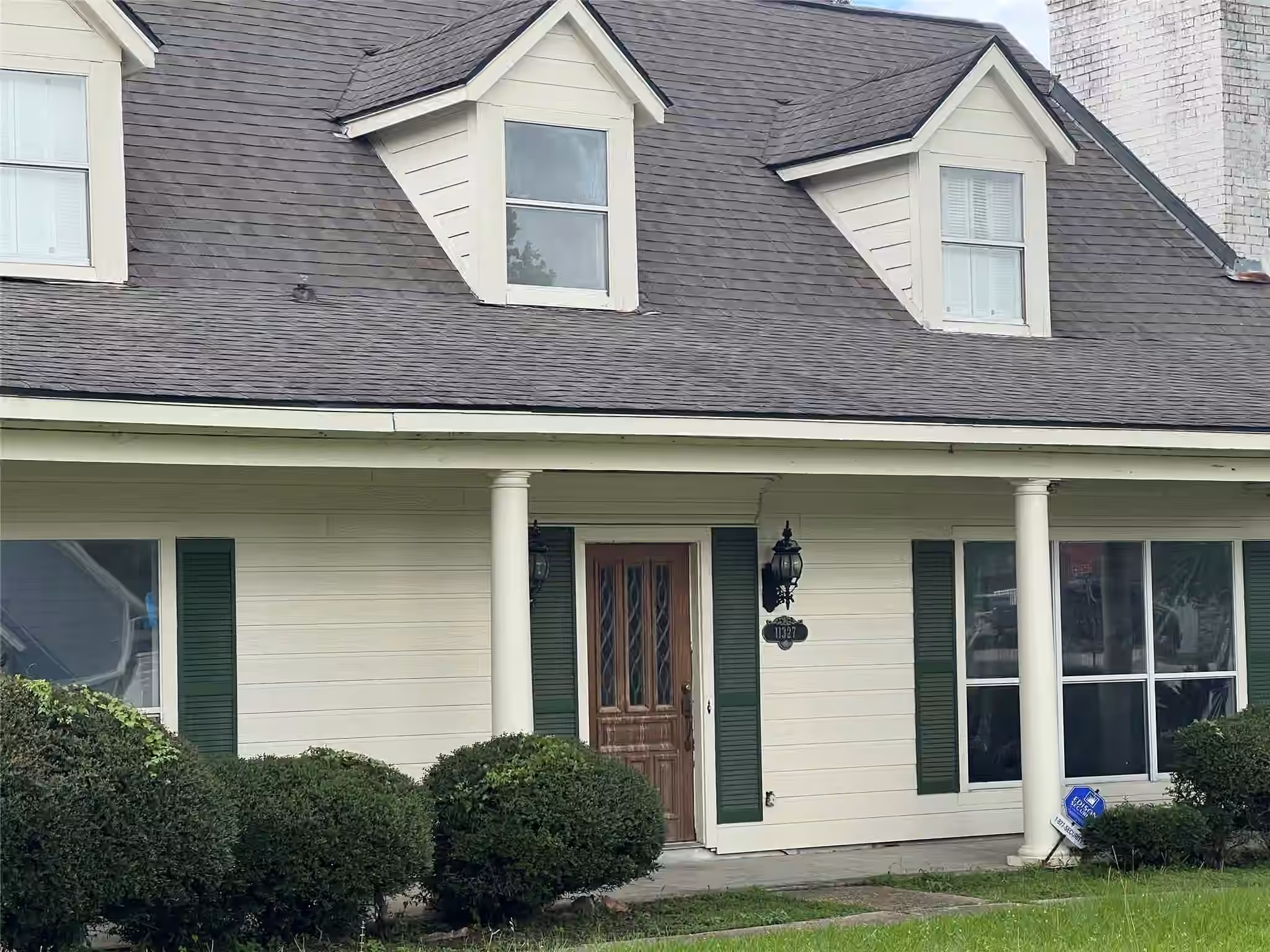 Photo 2 of 11327 Birchwood Drive, Humble, TX