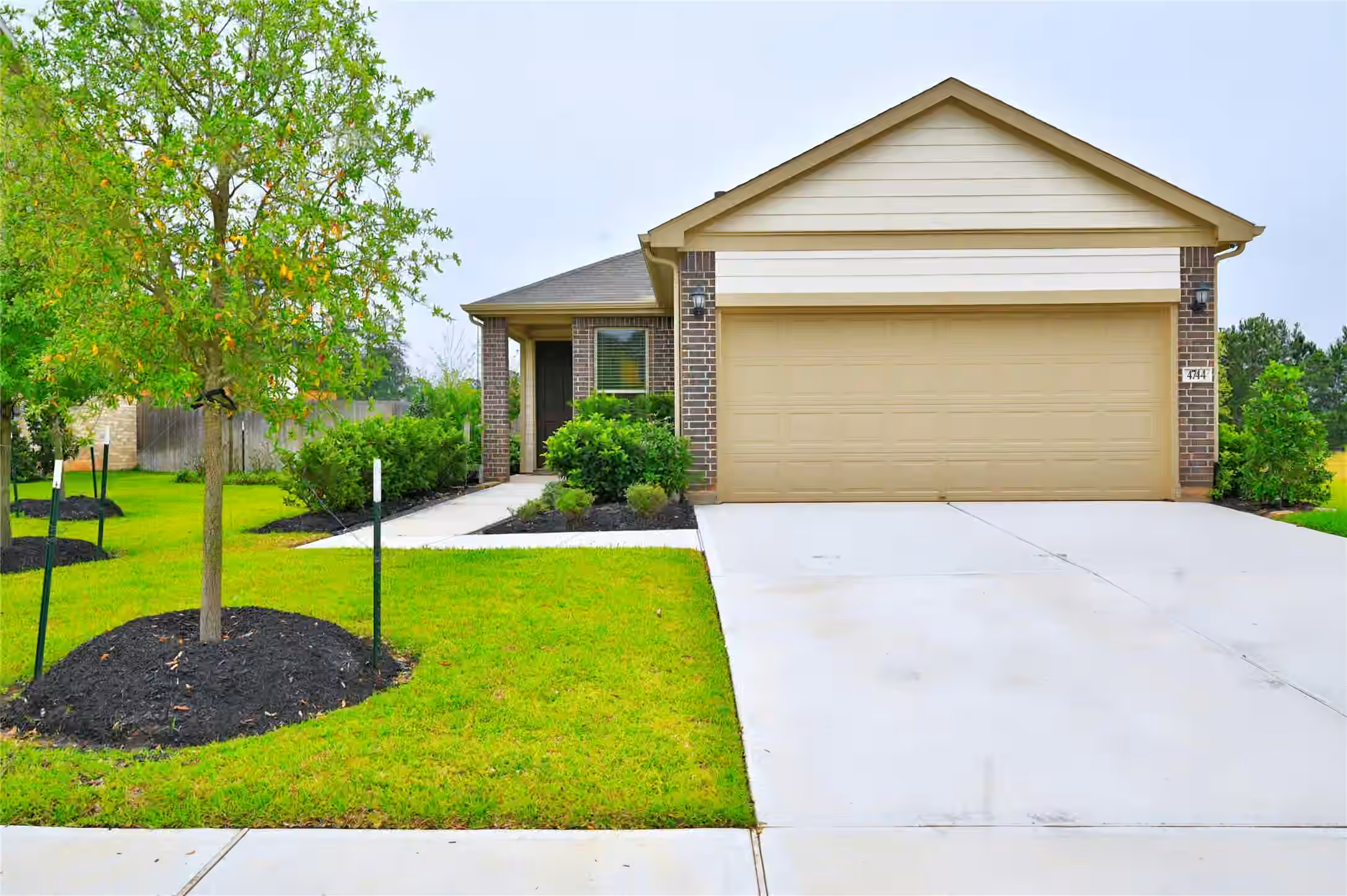 Photo 4 of 4744 Sprout Creek Court, Conroe, TX