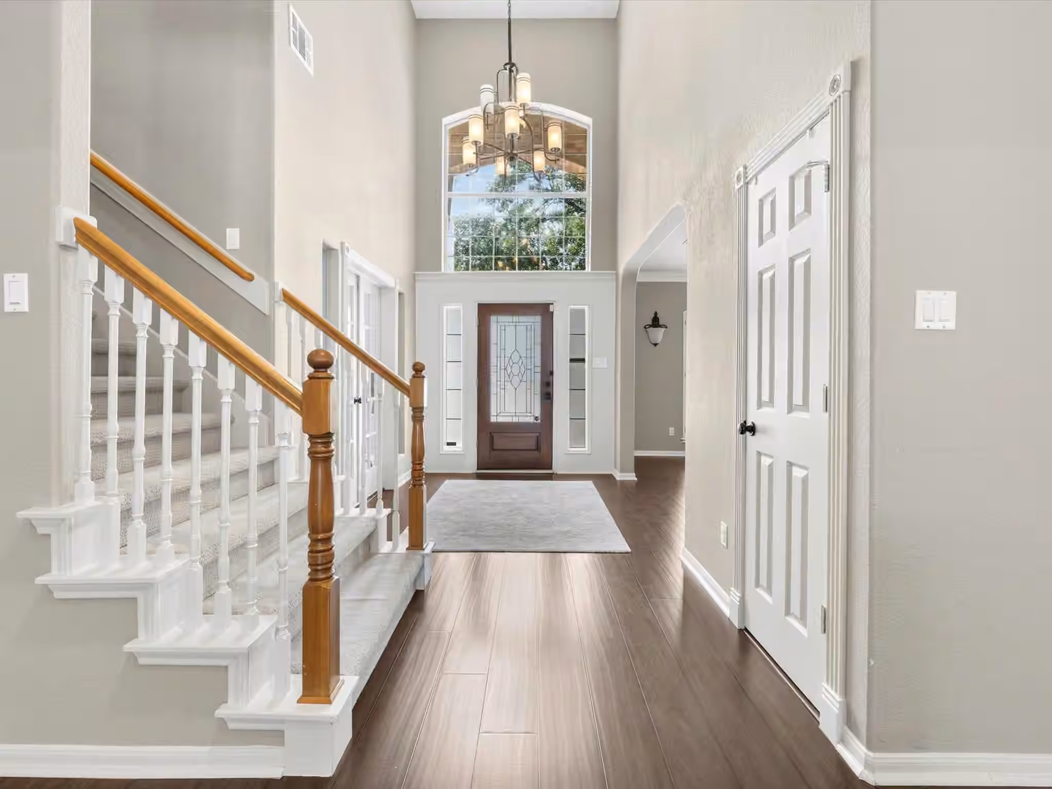 Photo 4 of 1126 Thistlemeade Drive, Houston, TX