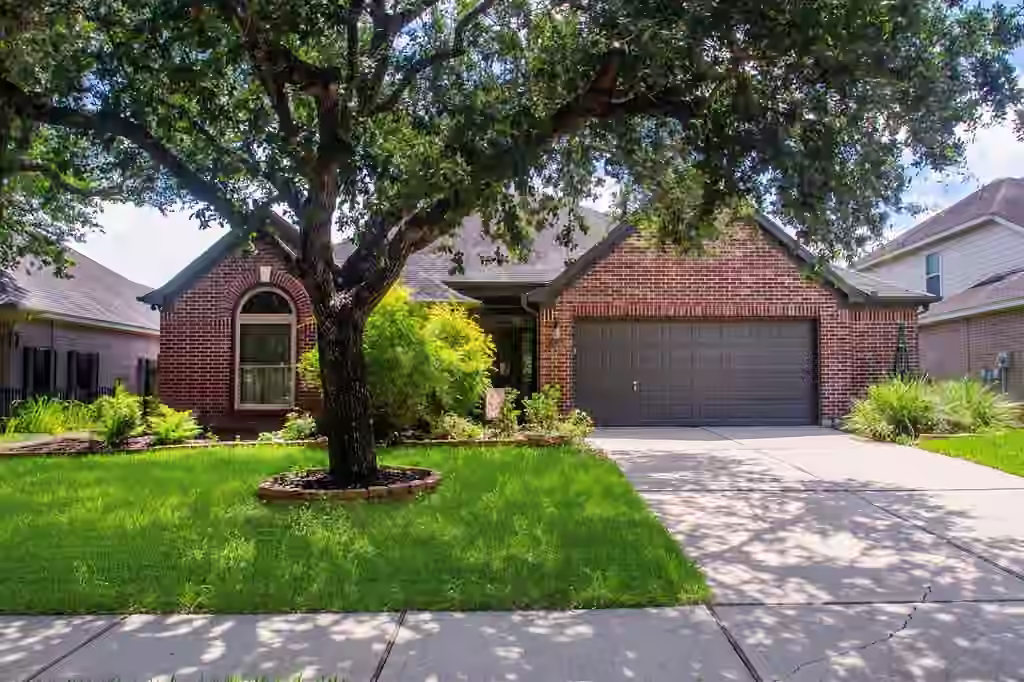 Photo 2 of 2306 Coleridge Court, Richmond, TX