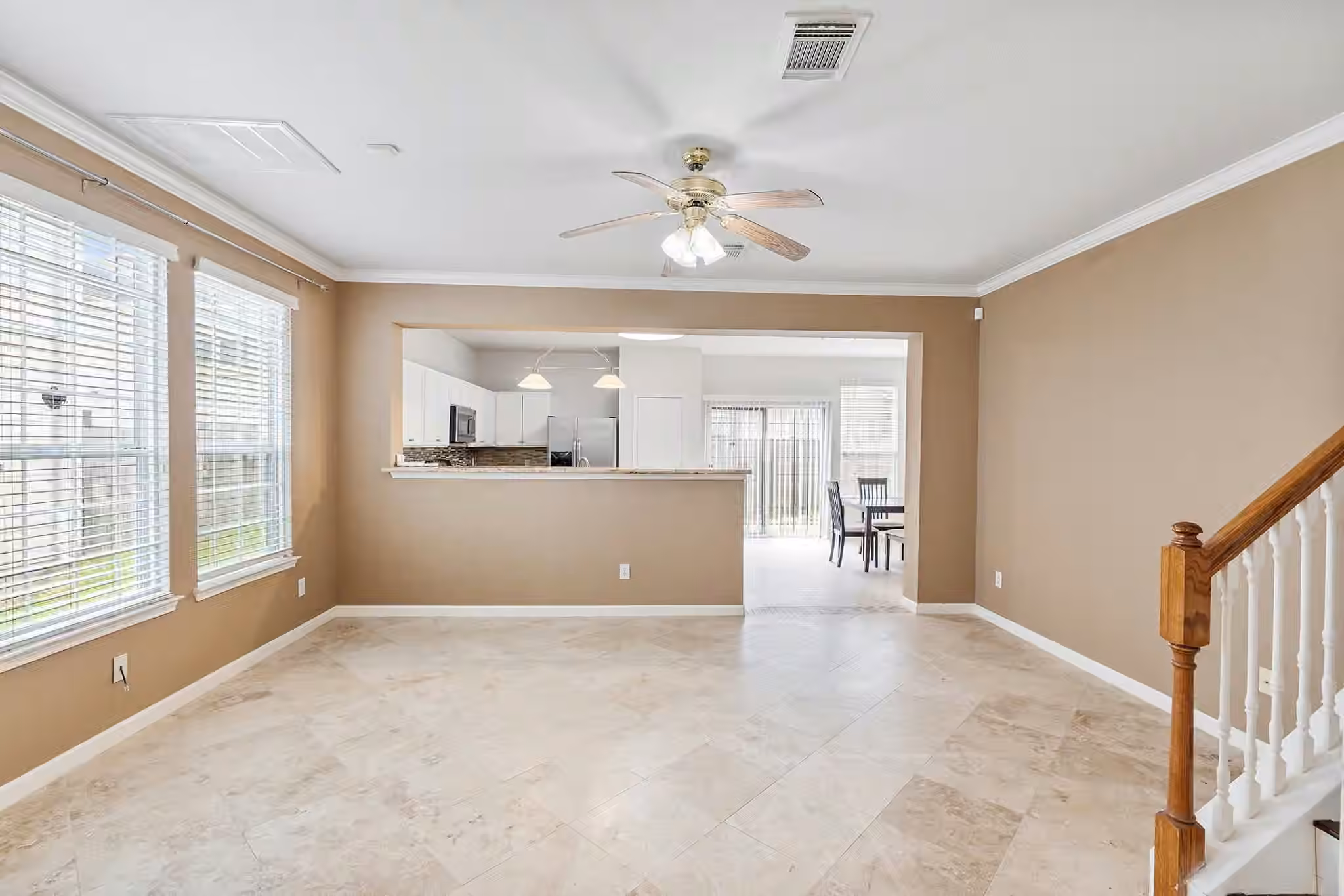 Photo 5 of 8011 Fisher Glen Lane, Houston, TX