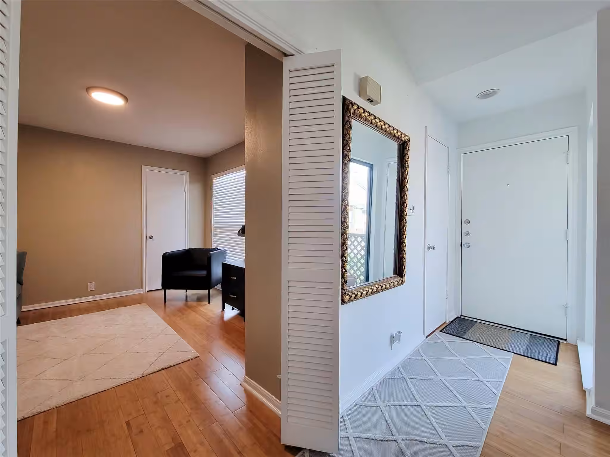 Photo 5 of 2829 Timmons Lane 188, Houston, TX