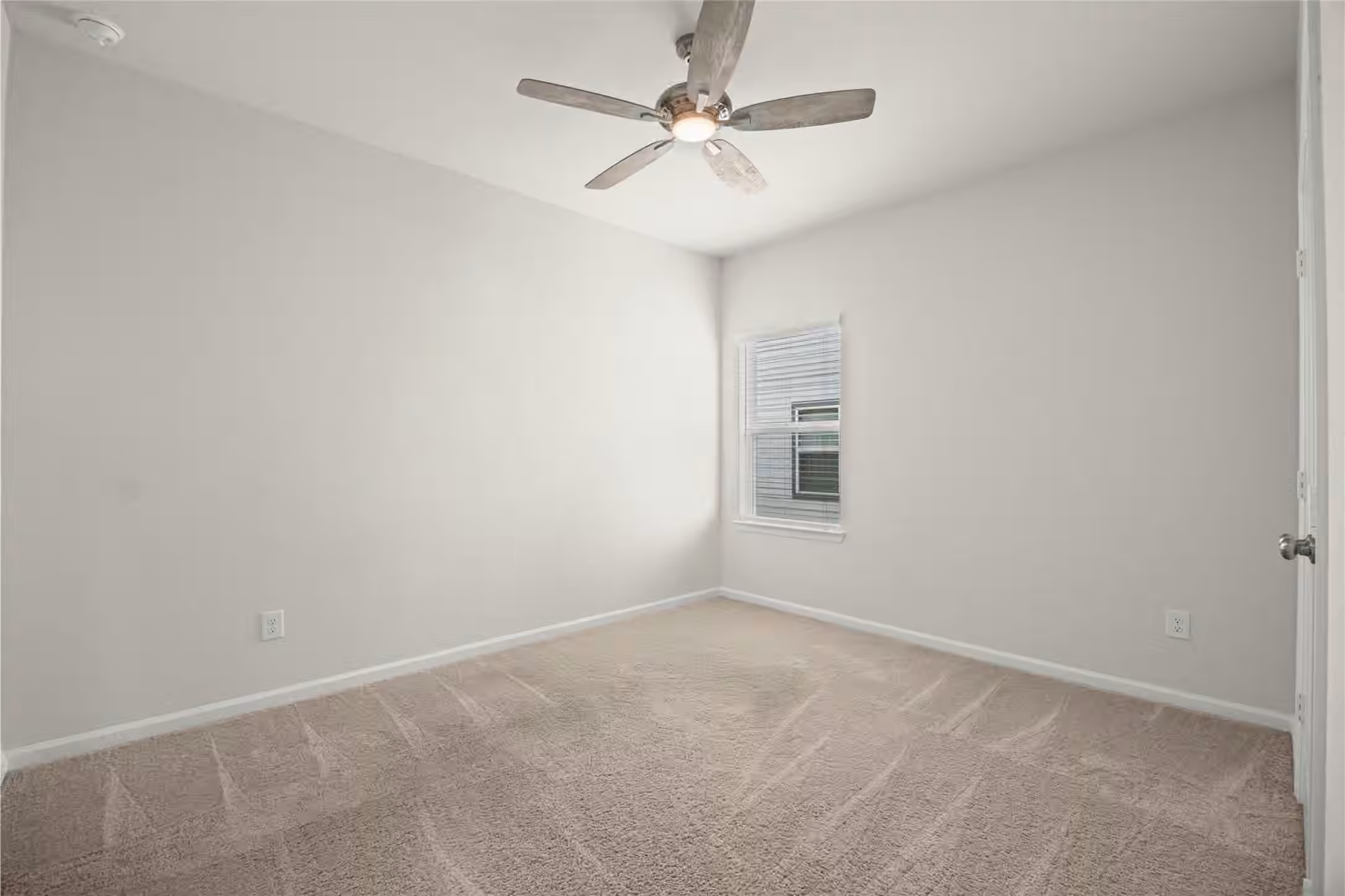 Photo 6 of 11624 Whirlaway Drive, Willis, TX