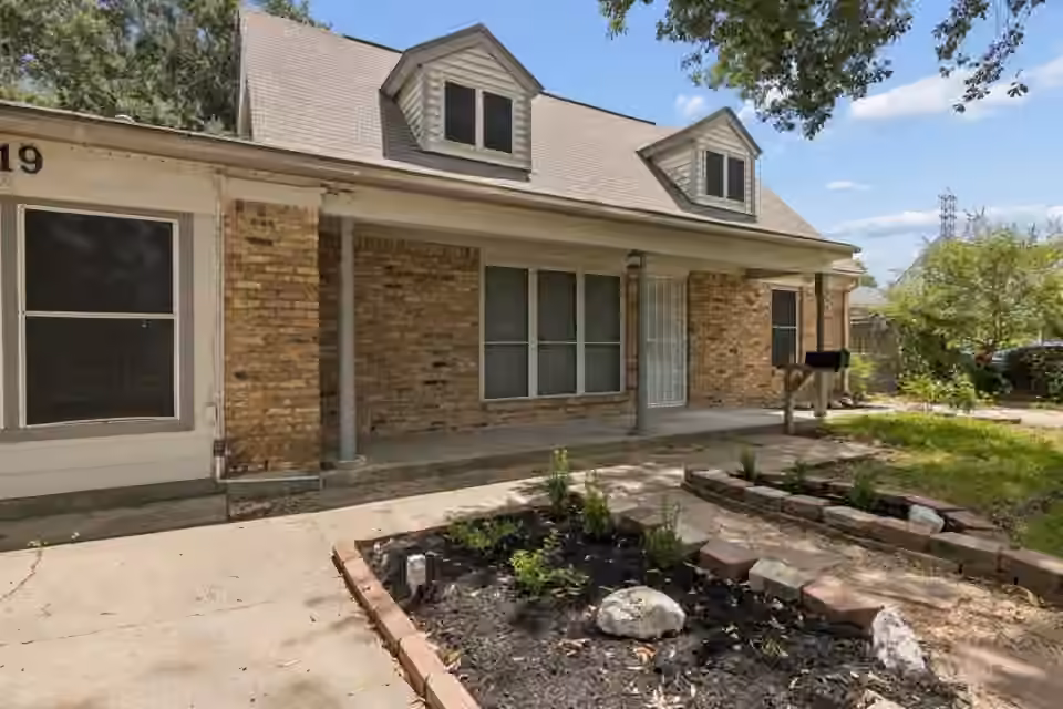 Photo 2 of 519 Oldcastle Street, Houston, TX