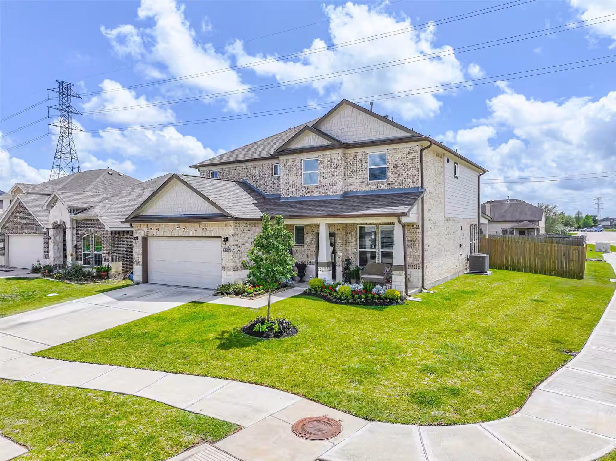 Photo 2 of 356 Selah Court, Alvin, TX