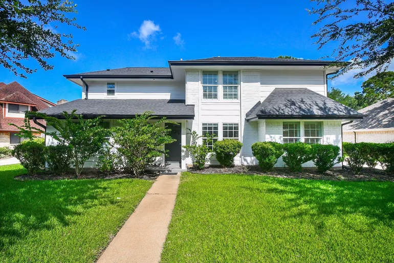 Photo of 2906 Pecan Ridge Drive, Sugar Land, TX