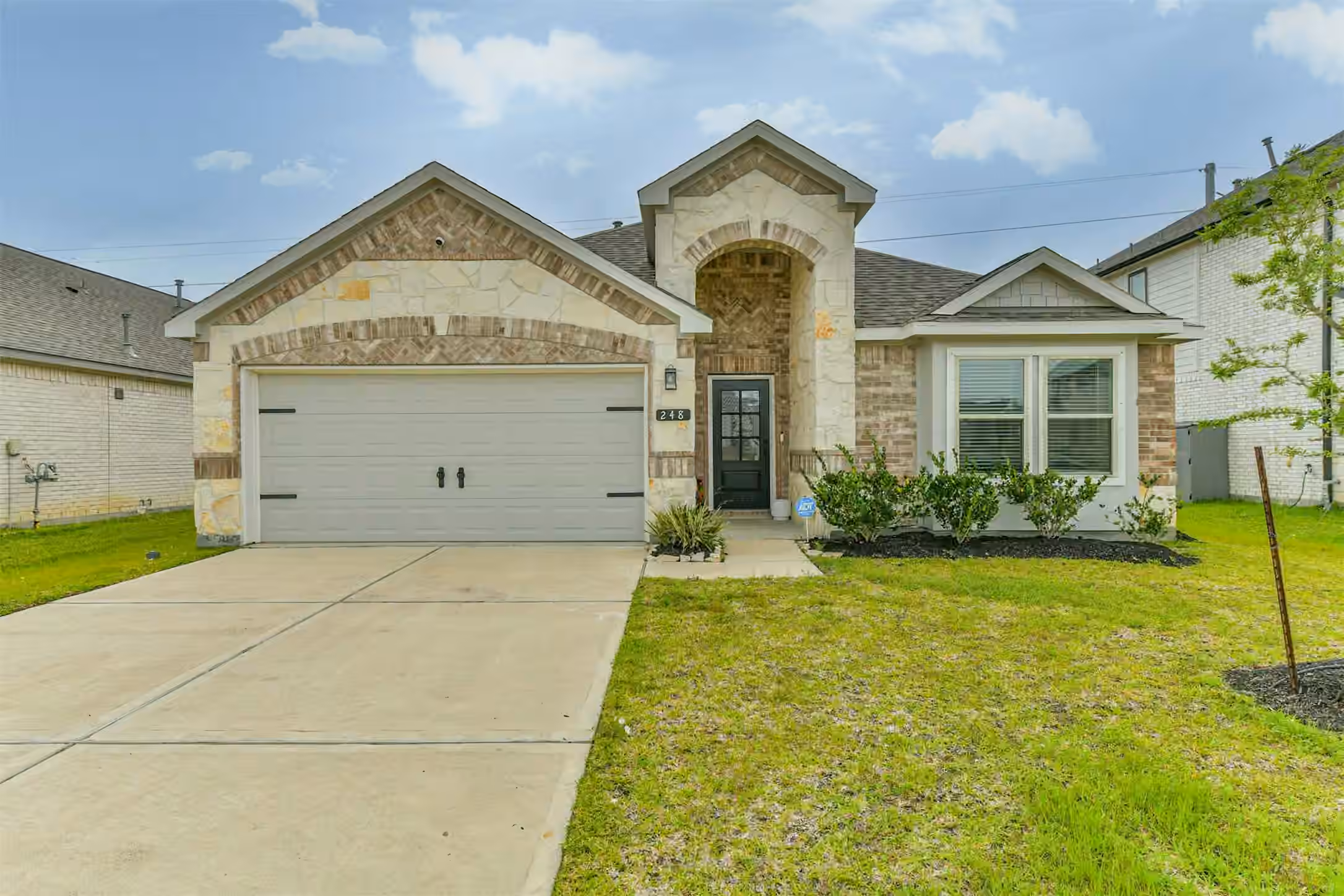 Photo of 248 Eagleville Drive, Alvin, TX