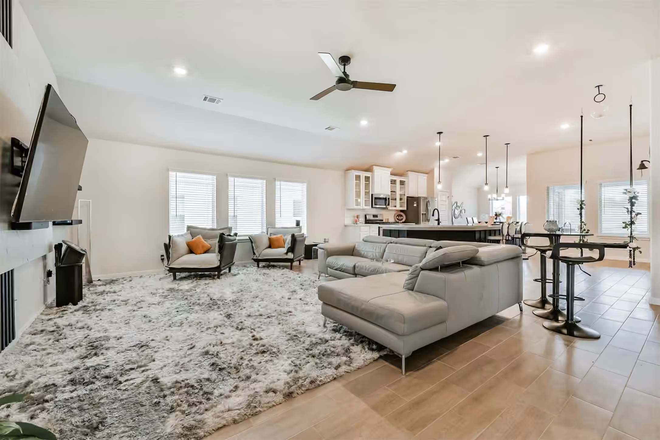 Photo 3 of 248 Eagleville Drive, Alvin, TX
