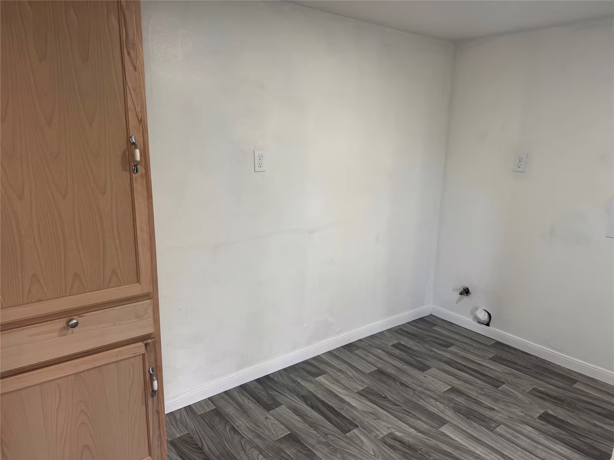 Photo 6 of 406 S 7th Street, Alvin, TX