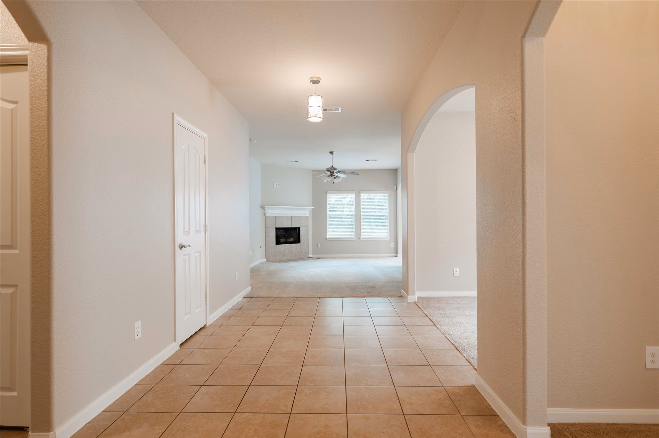 Photo 2 of 1004 Summer Wood Boulevard, Conroe, TX