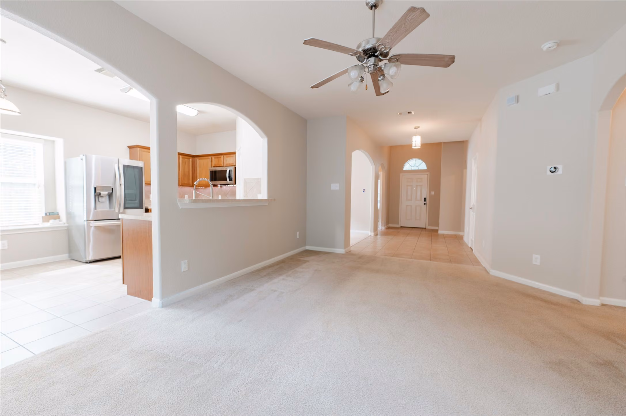 Photo 3 of 1004 Summer Wood Boulevard, Conroe, TX