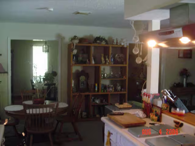 Photo 5 of 6202 Wagonwheel Circle, Houston, TX
