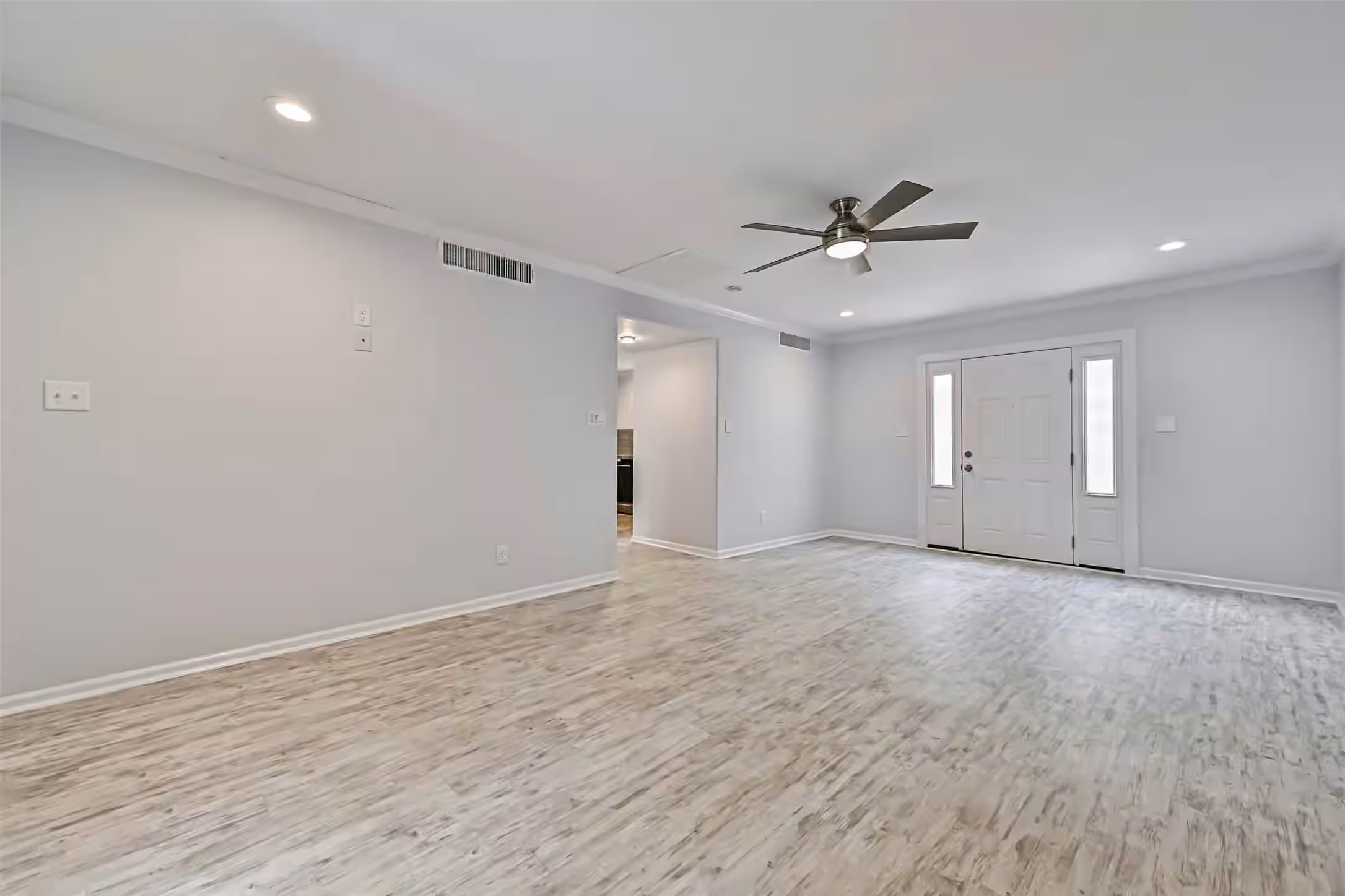 Photo 6 of 424 15th Street 113, Galveston, TX