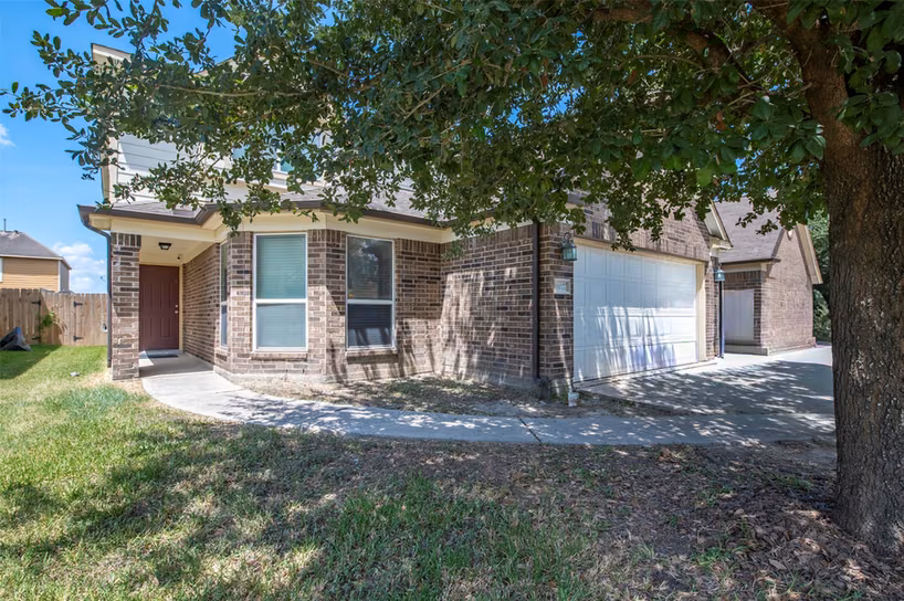 Photo 2 of 11027 E Fall Fern Circle, Houston, TX