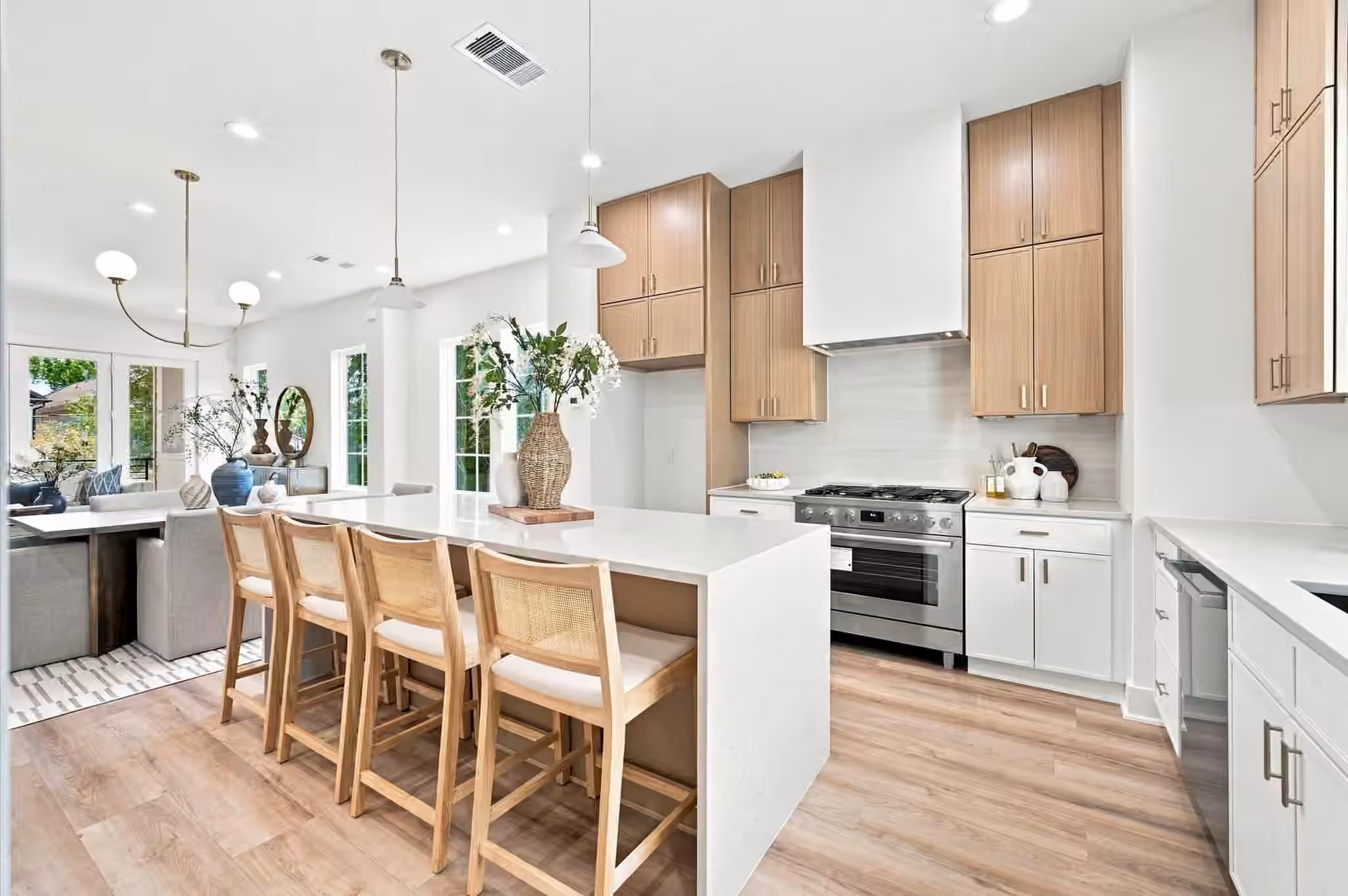 Photo 5 of 1107 E 24th Street, Houston, TX