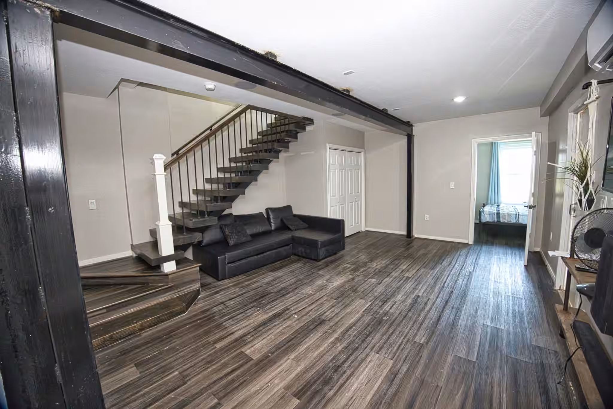 Photo 5 of 4016 Las Palmas Street, Galveston, TX