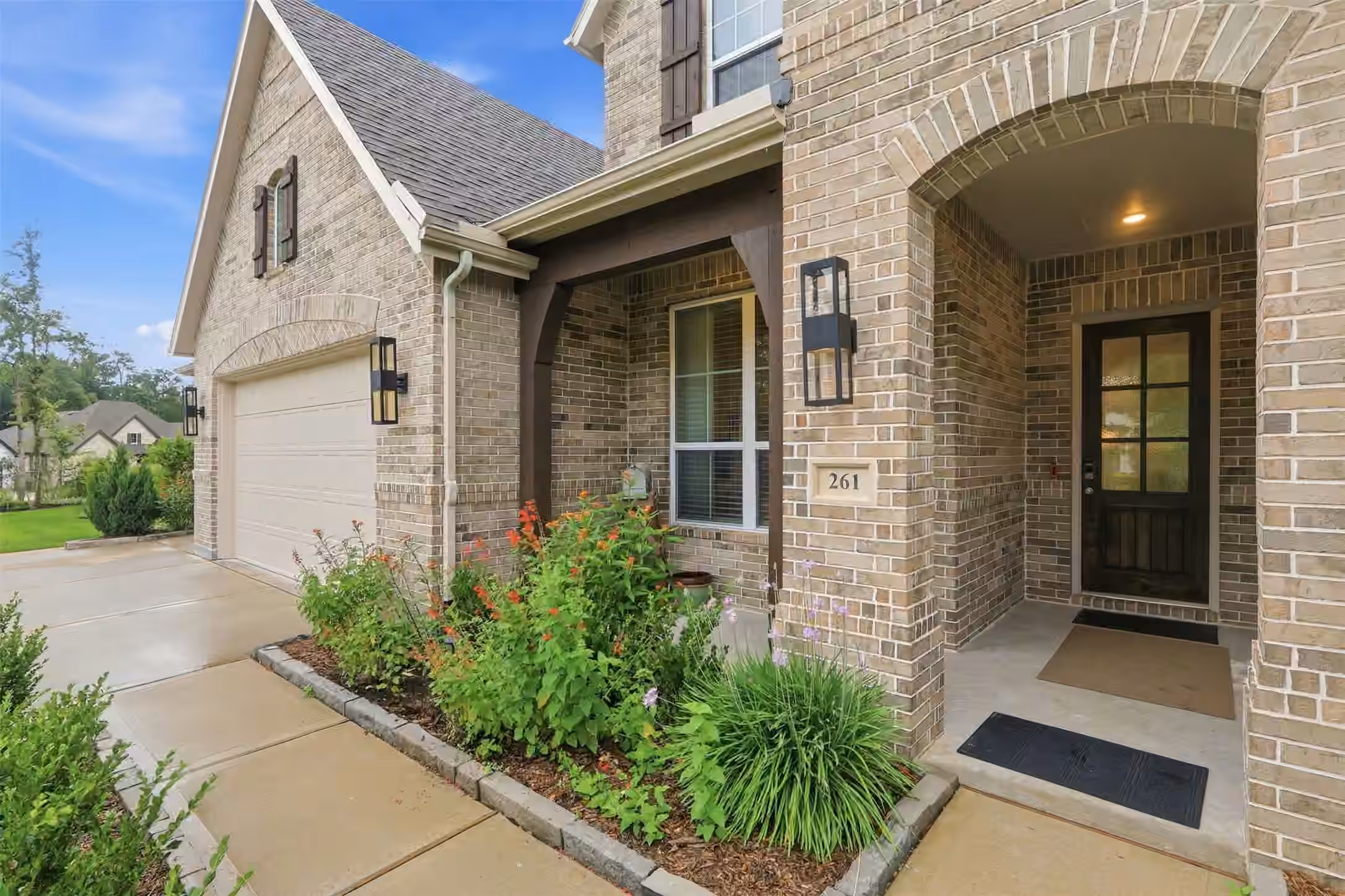 Photo 4 of 261 Monte Carlo Lane, Montgomery, TX