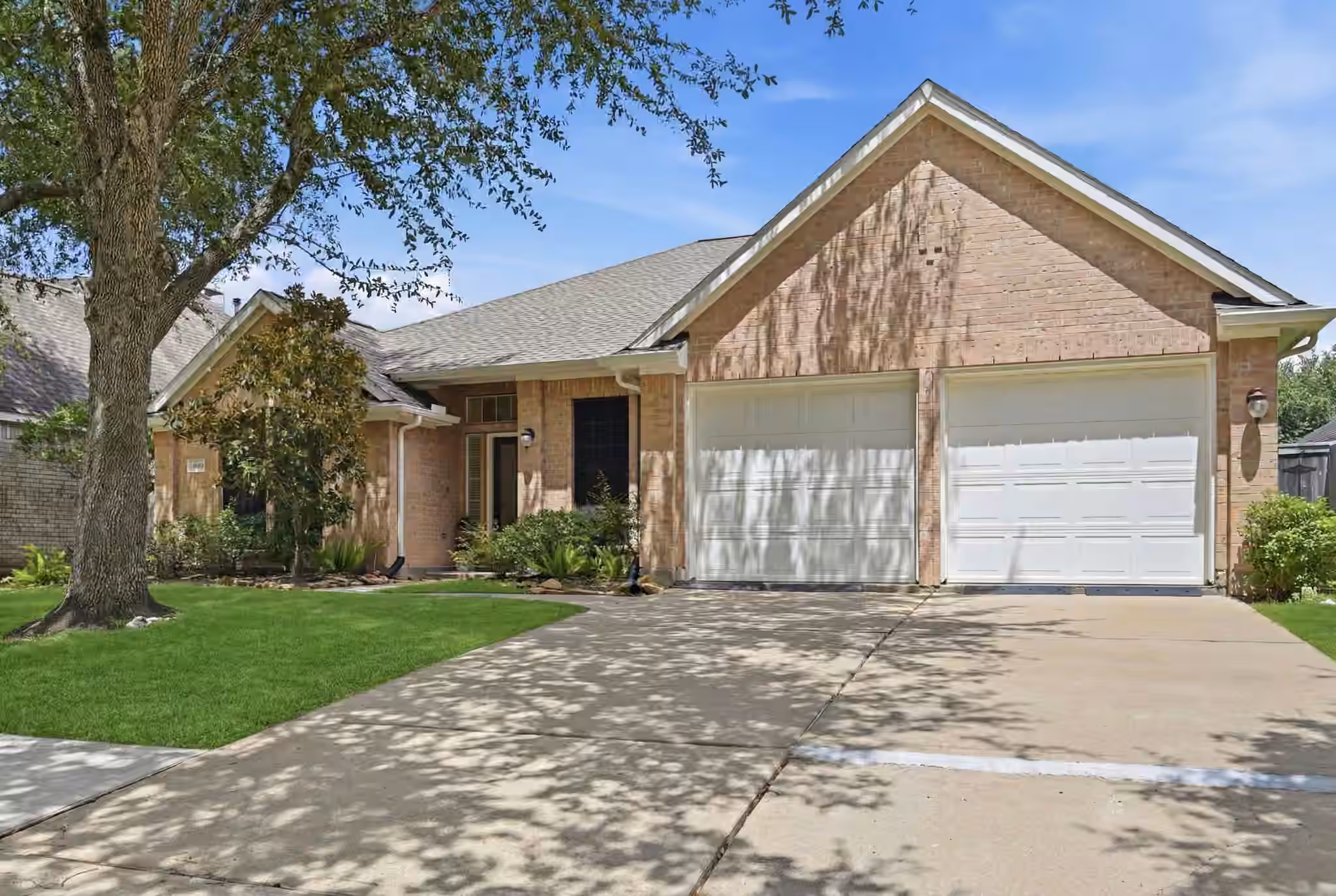 Photo 6 of 4634 Brazos Bend Drive, Missouri City, TX