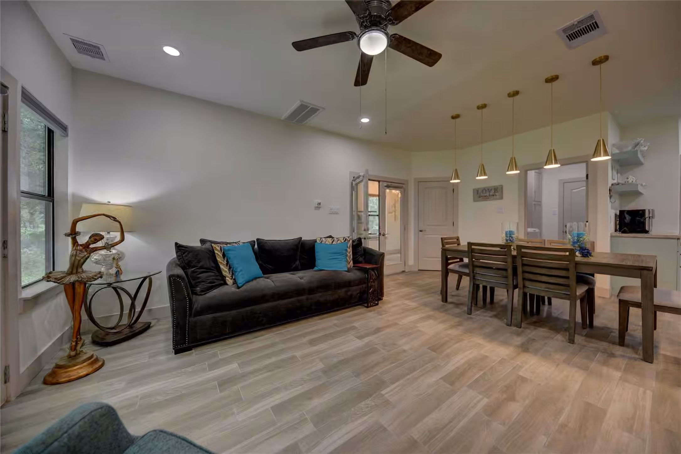 Photo 7 of 305 Pinehurst Dr Drive, New Ulm, TX