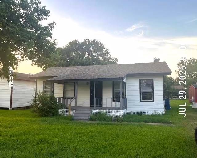 Photo of 3330 1st Avenue S, Texas City, TX 77590