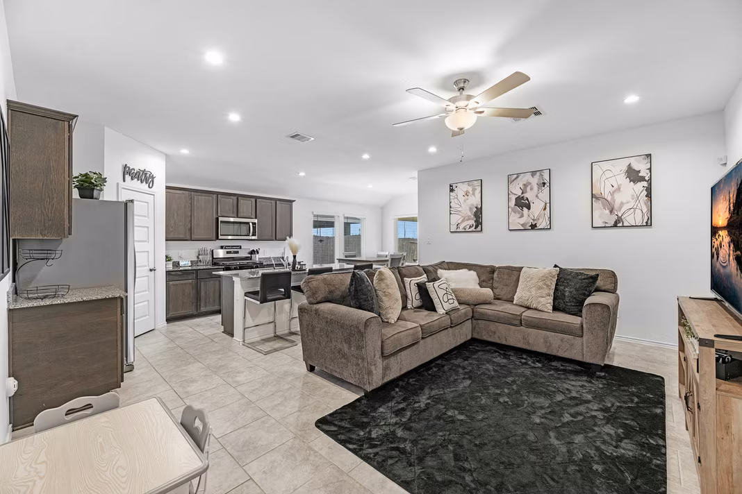 Photo 5 of 7534 Cynomys Court, Rosharon, TX