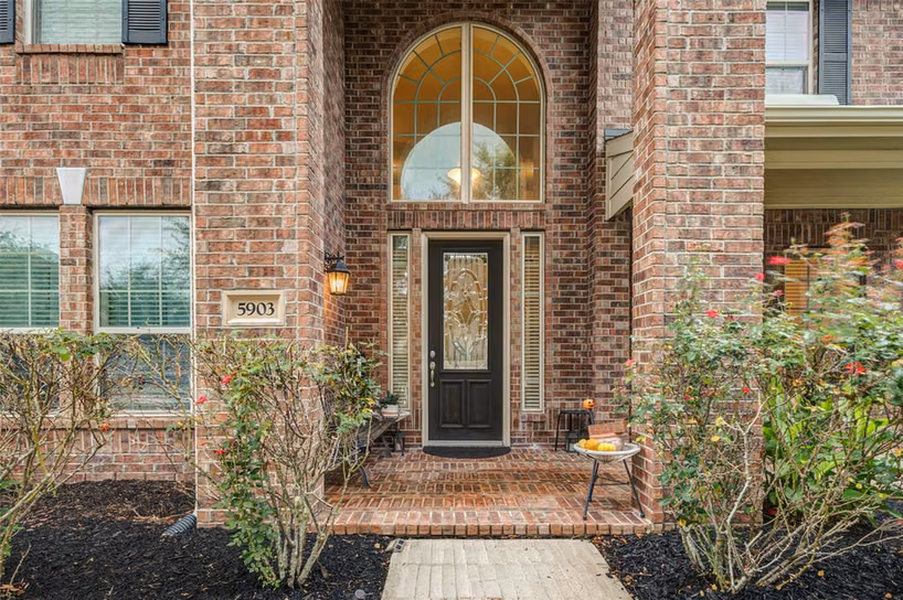 Photo 2 of 5903 Rose Quartz Lane, Richmond, TX