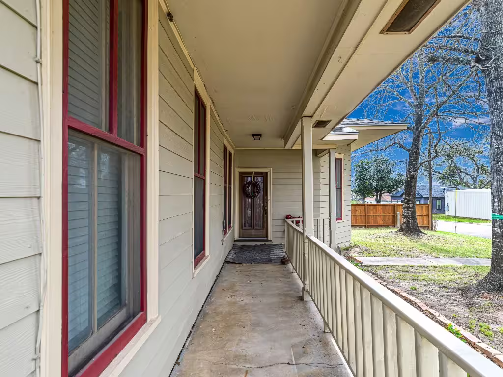 Photo 6 of 26 W Austin Street, Bellville, TX