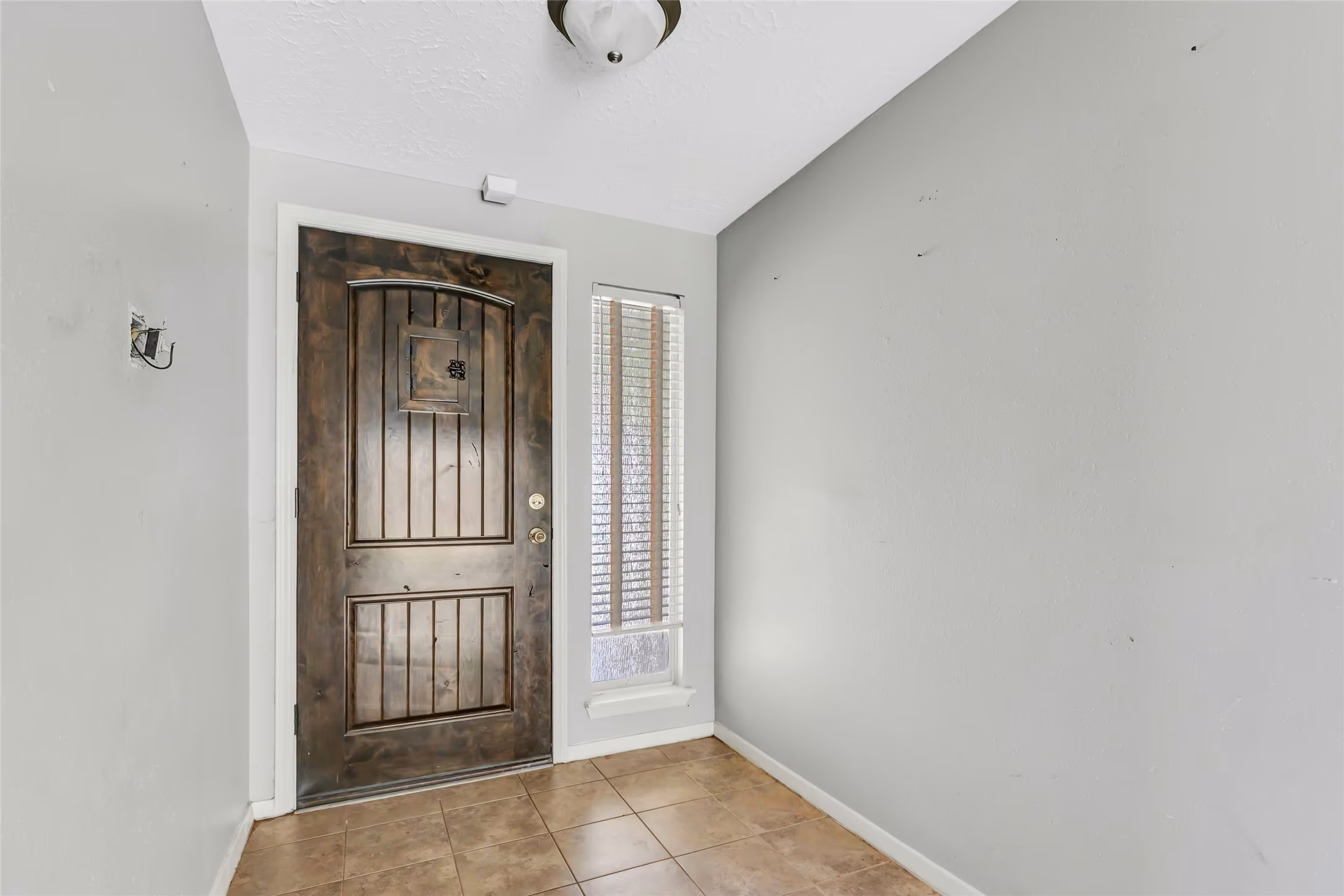 Photo 5 of 8415 Apothecary Lane, Houston, TX