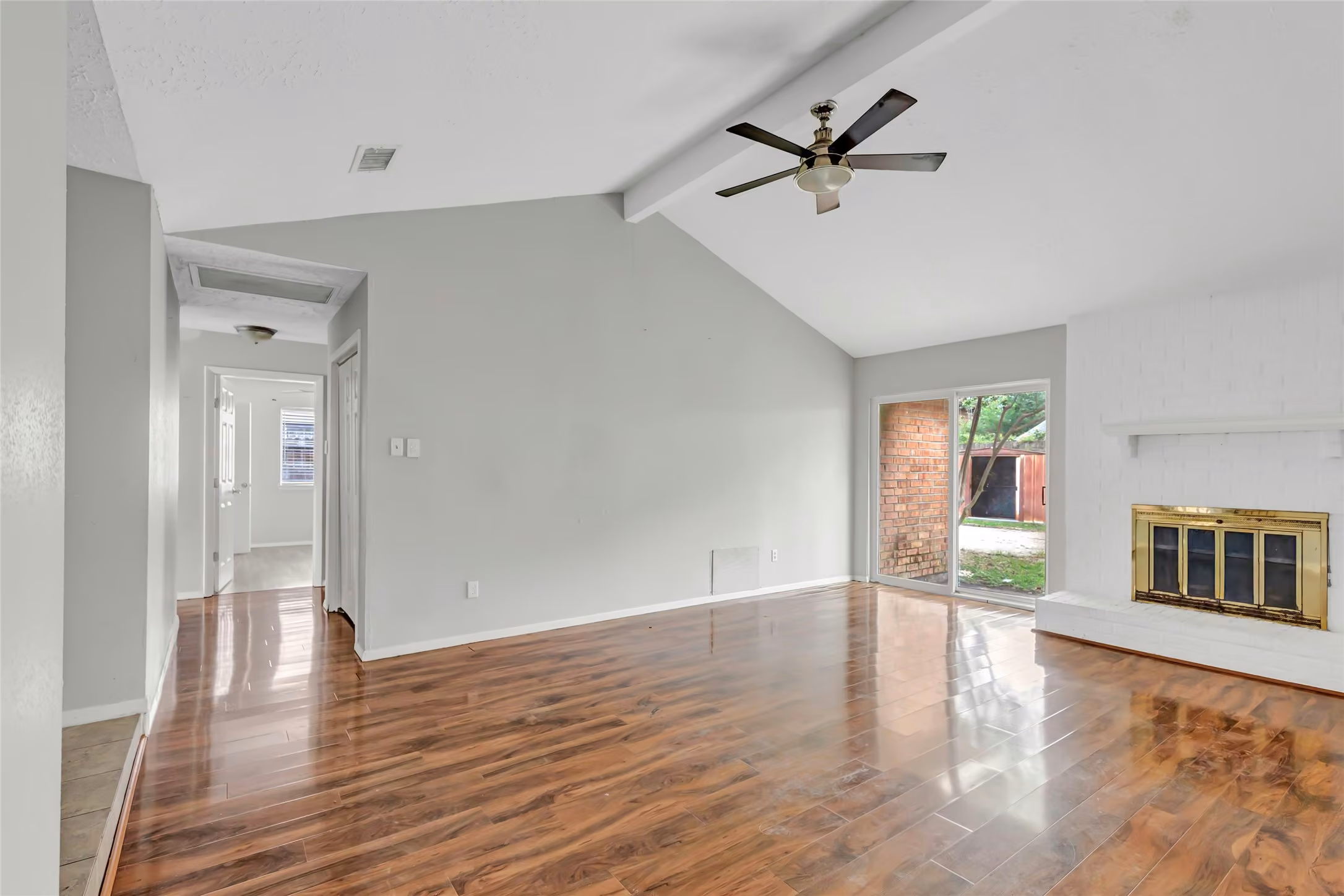 Photo 6 of 8415 Apothecary Lane, Houston, TX
