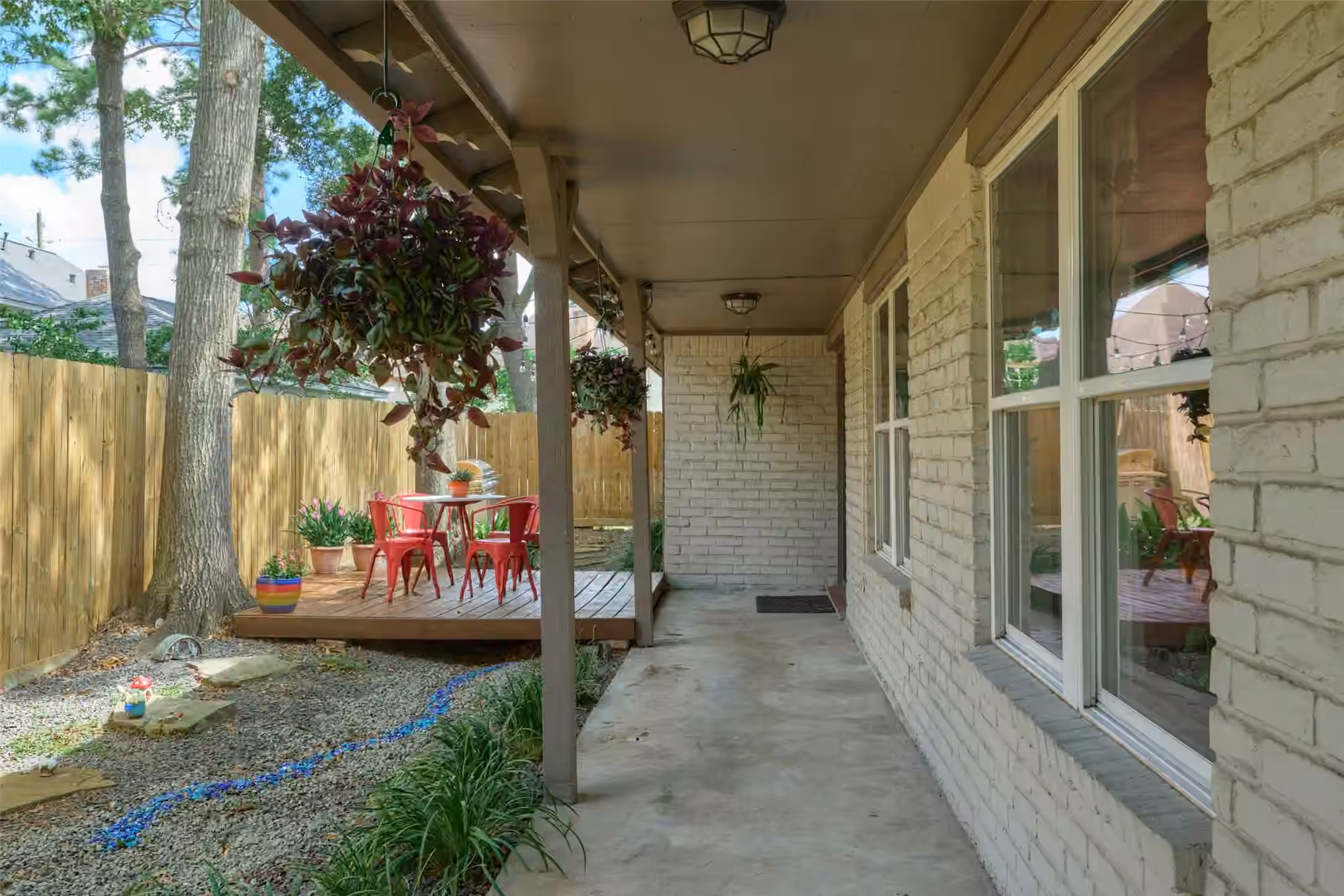 Photo 4 of 17022 Hill View Lane, Spring, TX