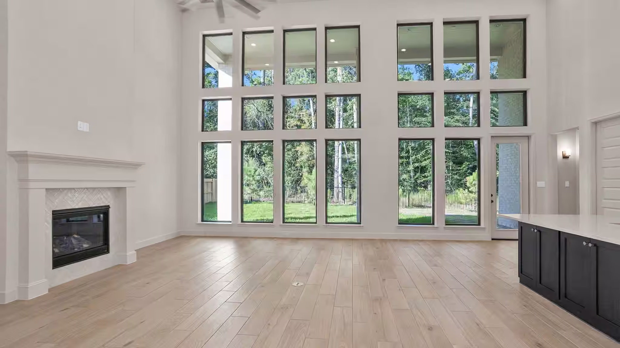 Photo 4 of 126 Hickory Forest Court, Willis, TX