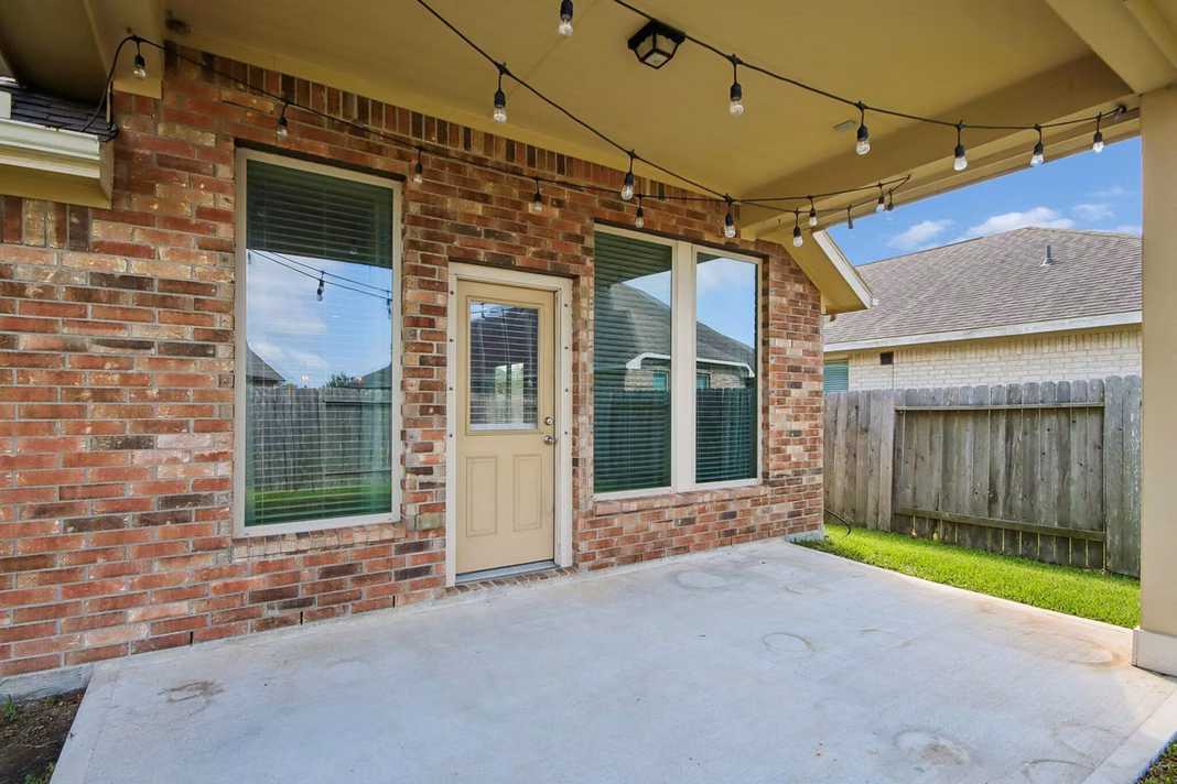 Photo 5 of 2124 Llerena Lane, League City, TX