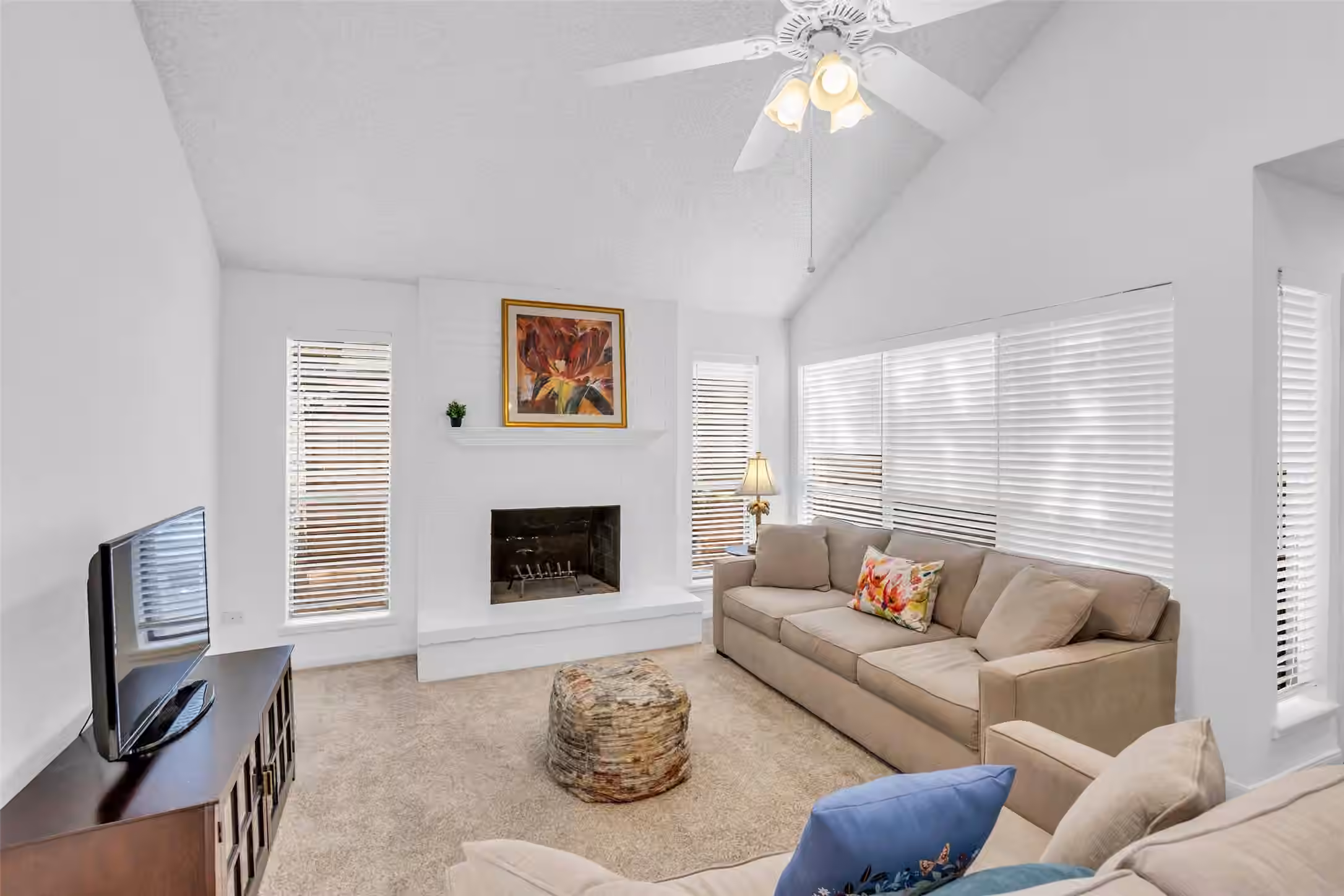Photo of 13740 Hollowgreen Drive 605, Houston, TX