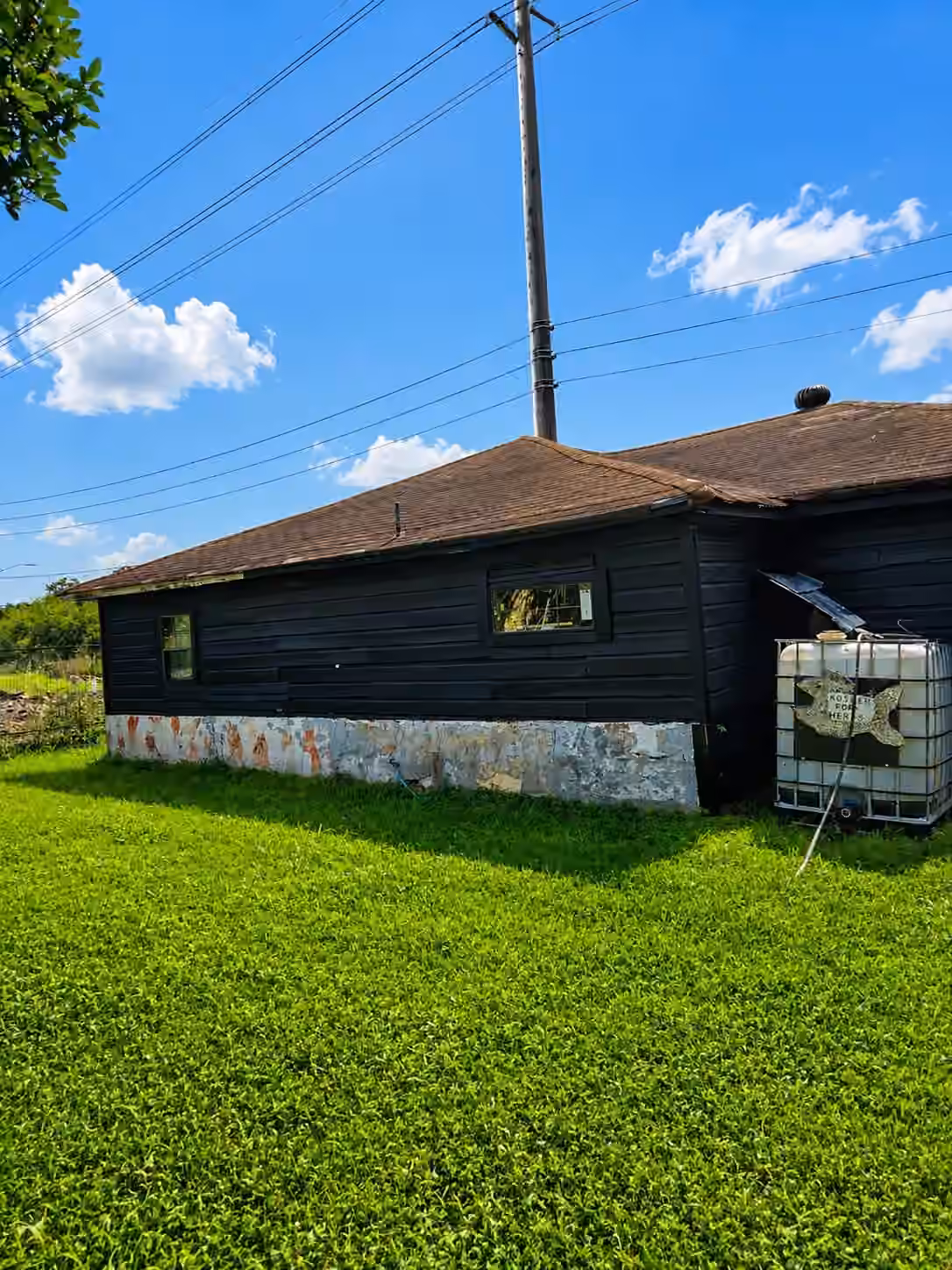 Photo 2 of 8917 Comal Street, Houston, TX