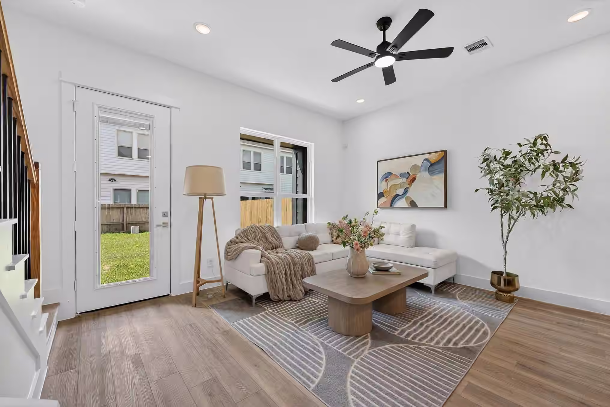 Photo 5 of 305 Marcella Street E, Houston, TX