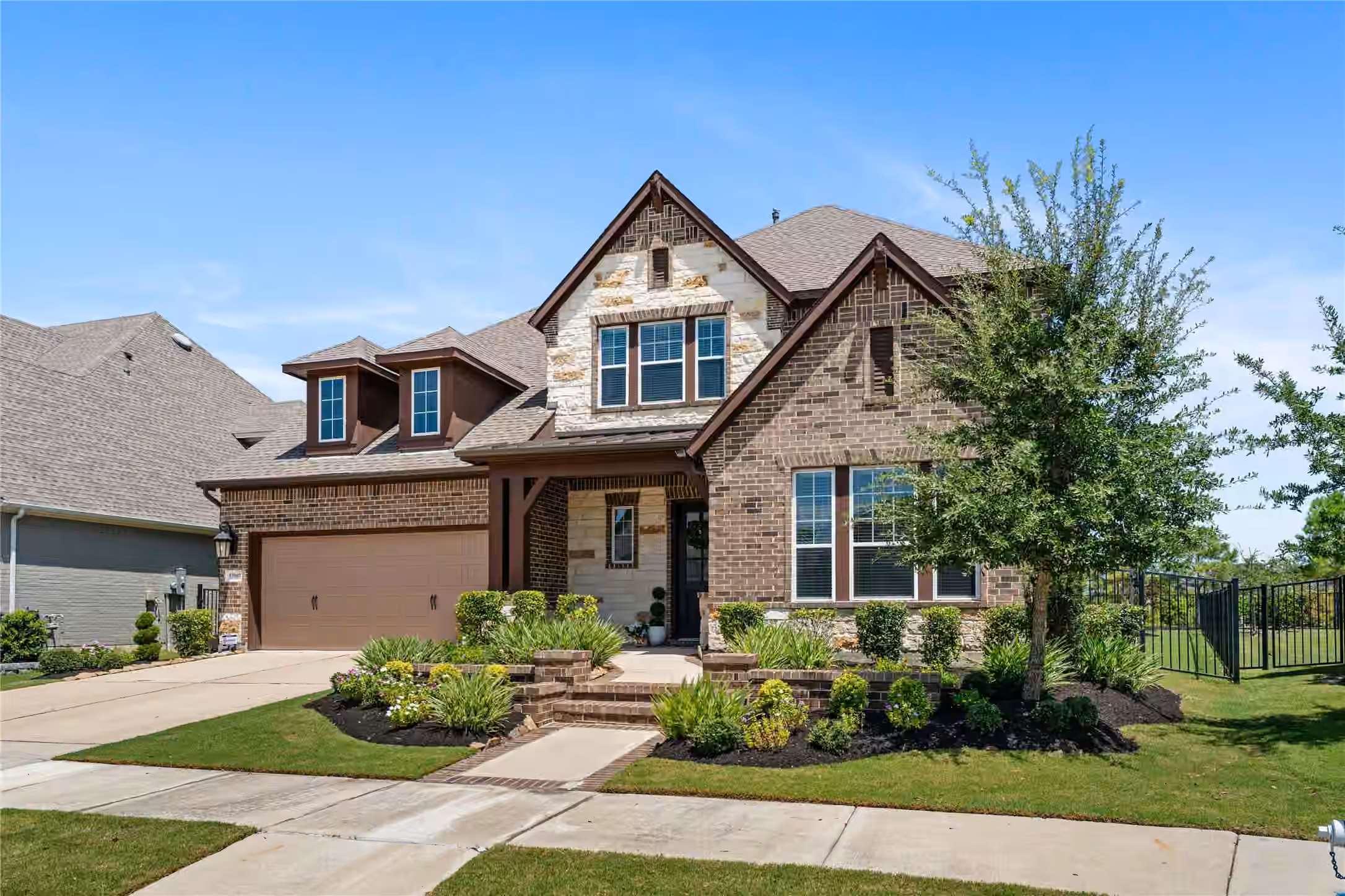 Photo 2 of 15007 Roadway Rock Court, Cypress, TX