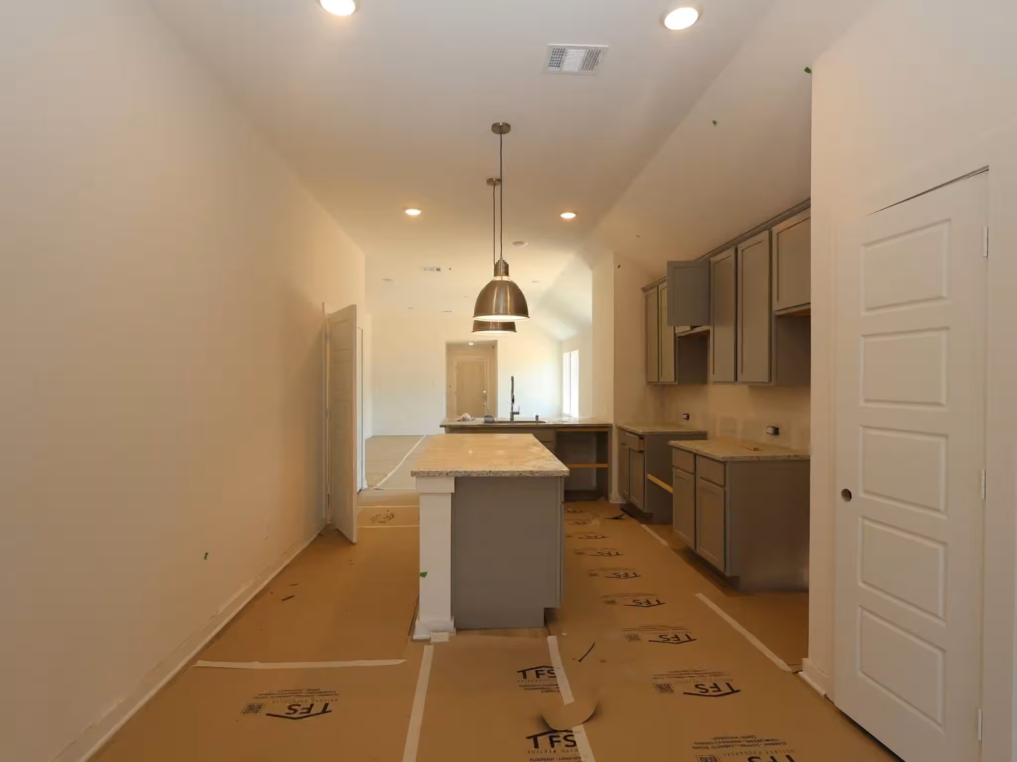 Photo 4 of 10228 Burton Path, Montgomery, TX