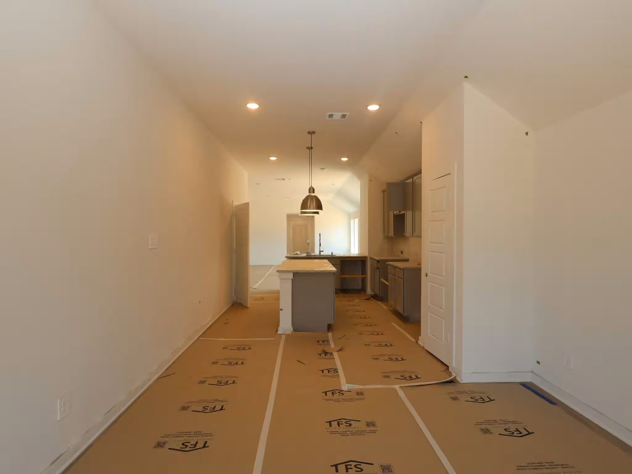 Photo 5 of 10228 Burton Path, Montgomery, TX