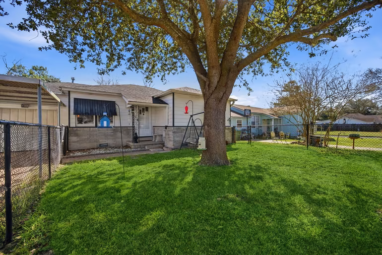Photo 3 of 1604 Kipling Street, Liberty, TX