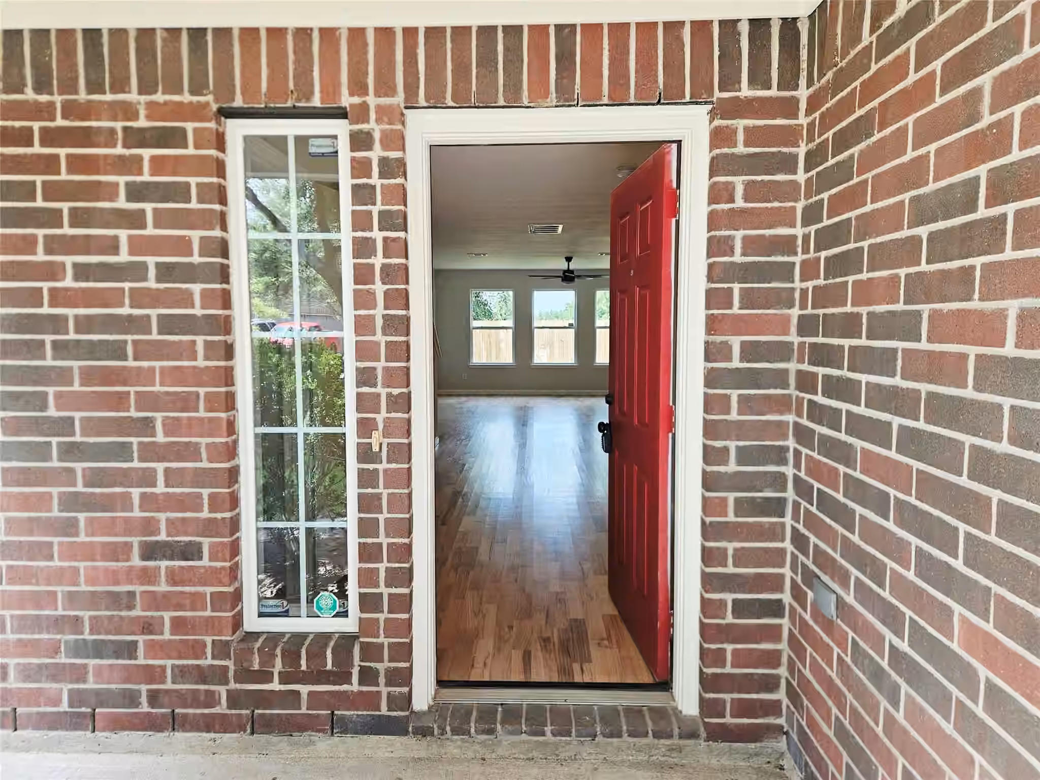 Photo 5 of 4227 Richmeadow Drive, Houston, TX