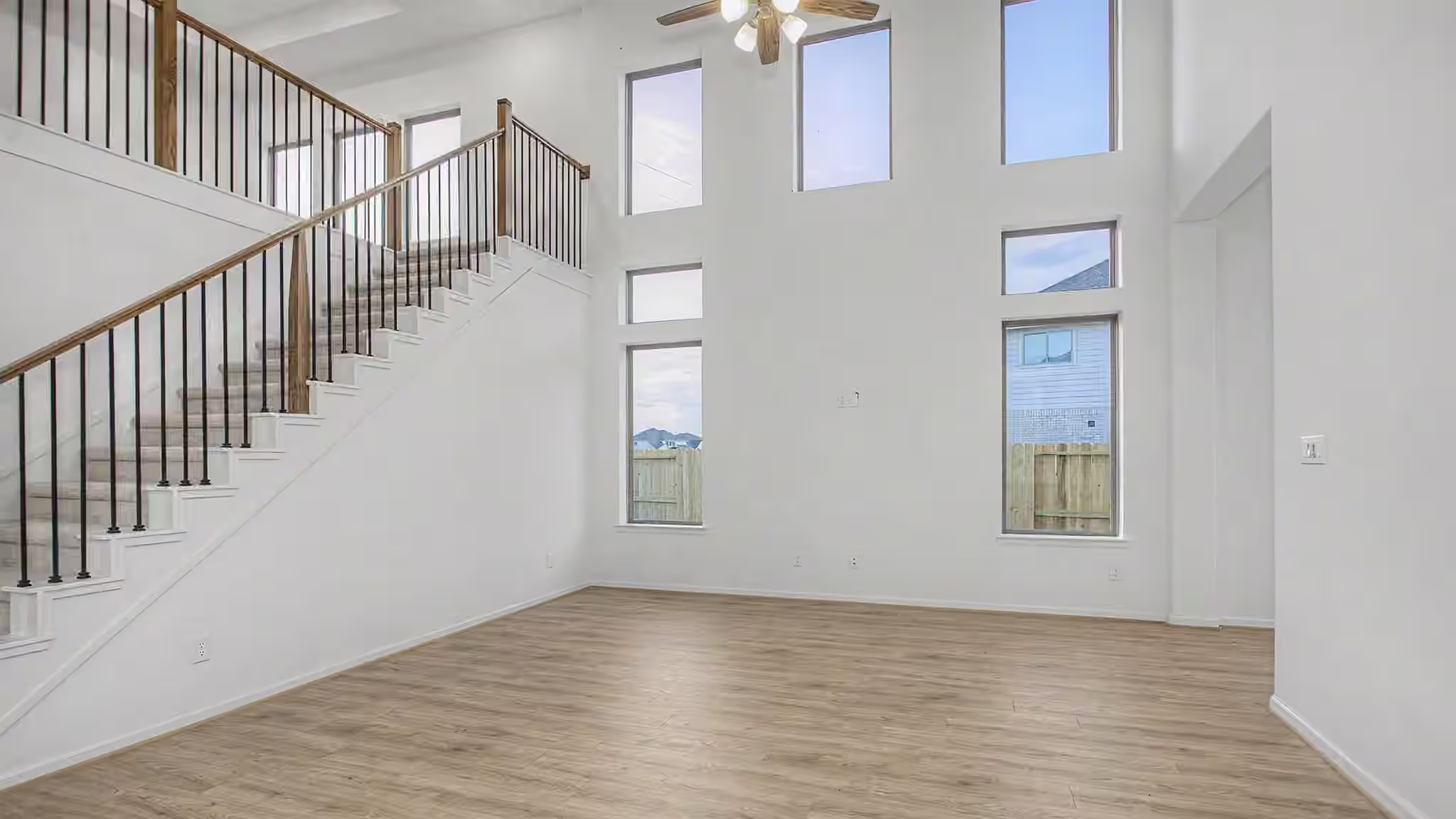 Photo 5 of 10303 Melida Dawn Way, Richmond, TX