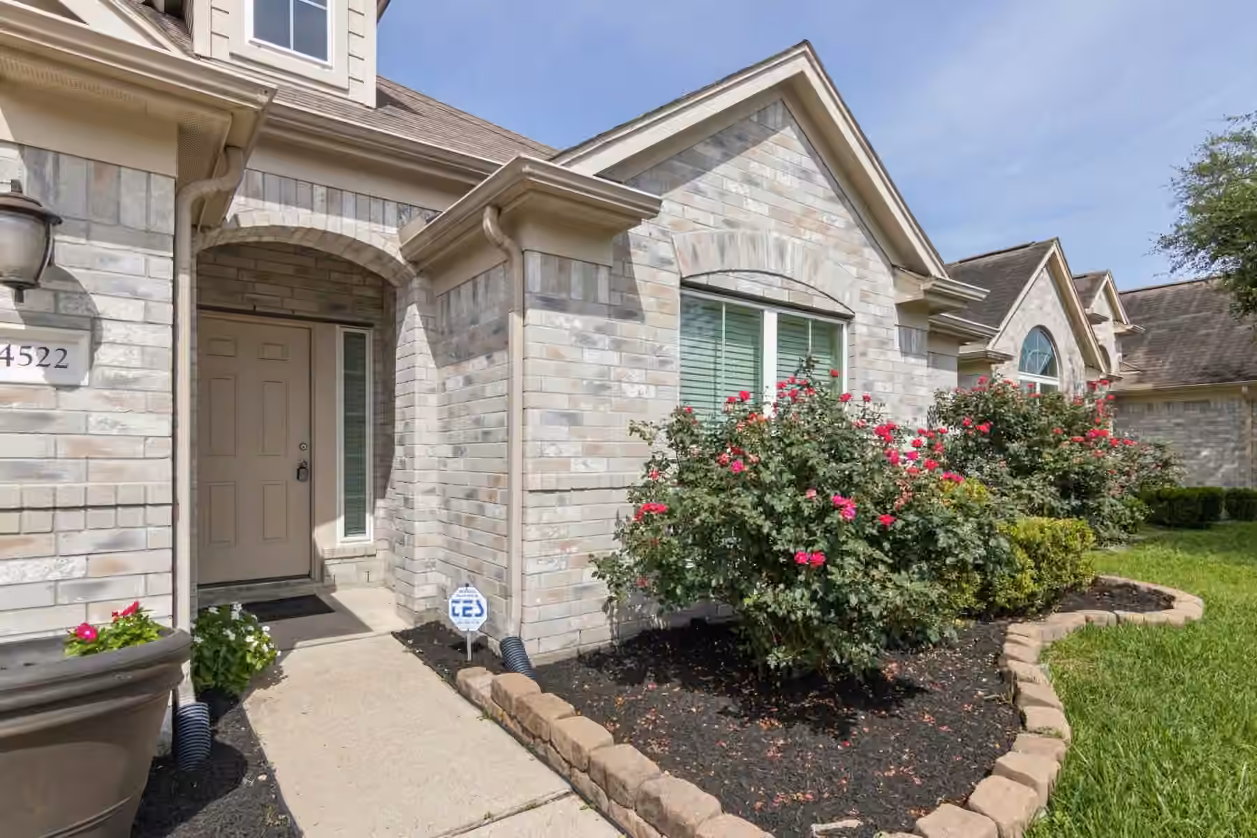Photo 4 of 14522 Round Mountain Drive, Houston, TX