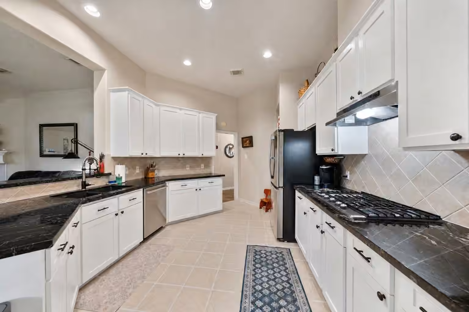 Photo 3 of 6006 Knollwood Trail, Spring, TX